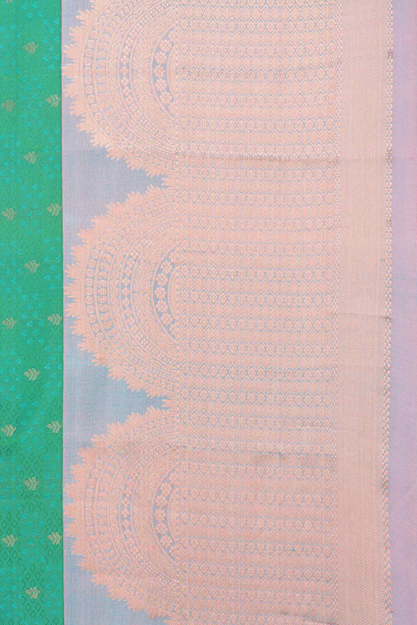 Border image of Green Dual Tone Kanchipuram Saree with Zari Butta on the body and Zari Border