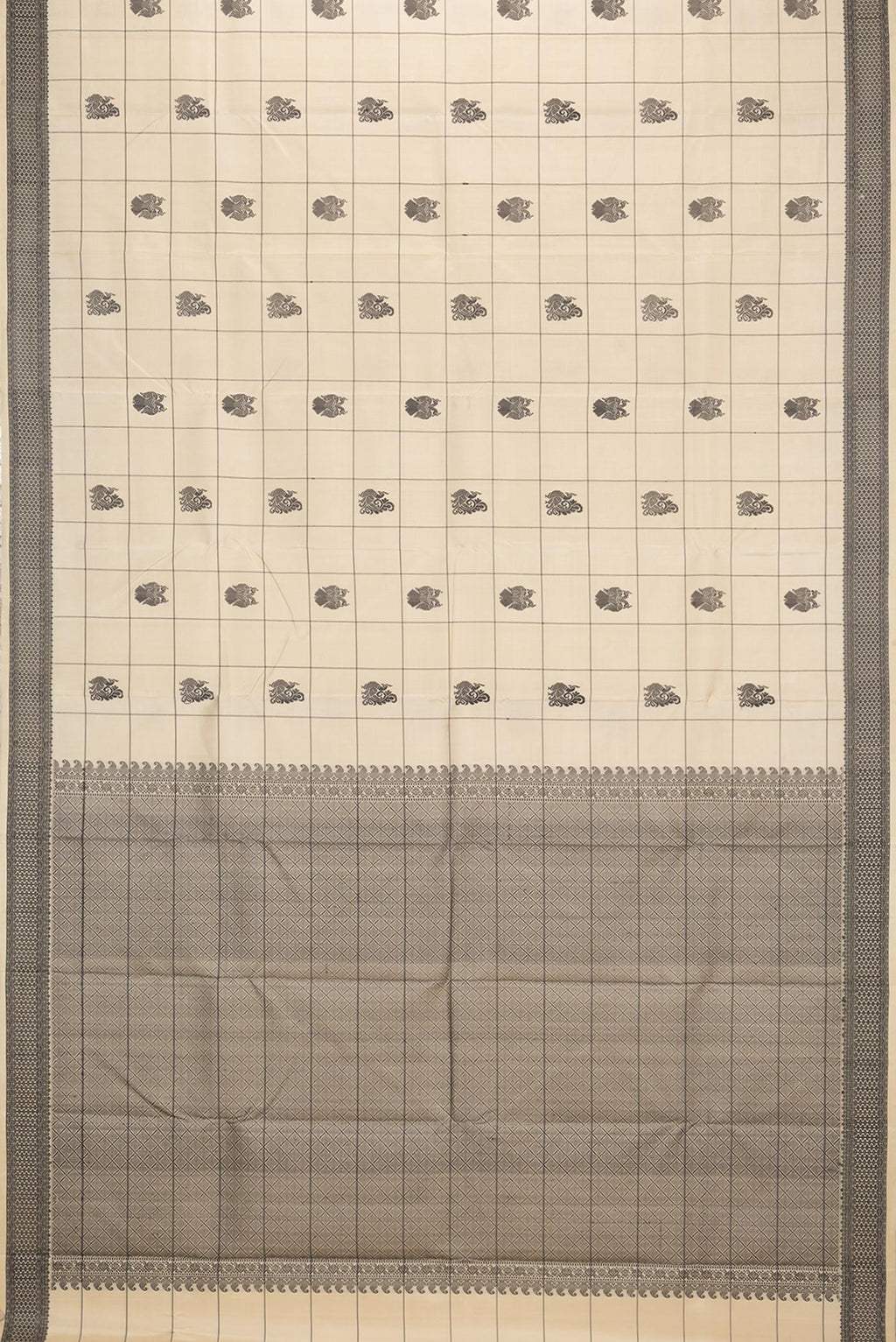 Flat view of Pure Silk Beige Dual Tone Kanchipuram Saree with Checked design on the body and Thread Border. 