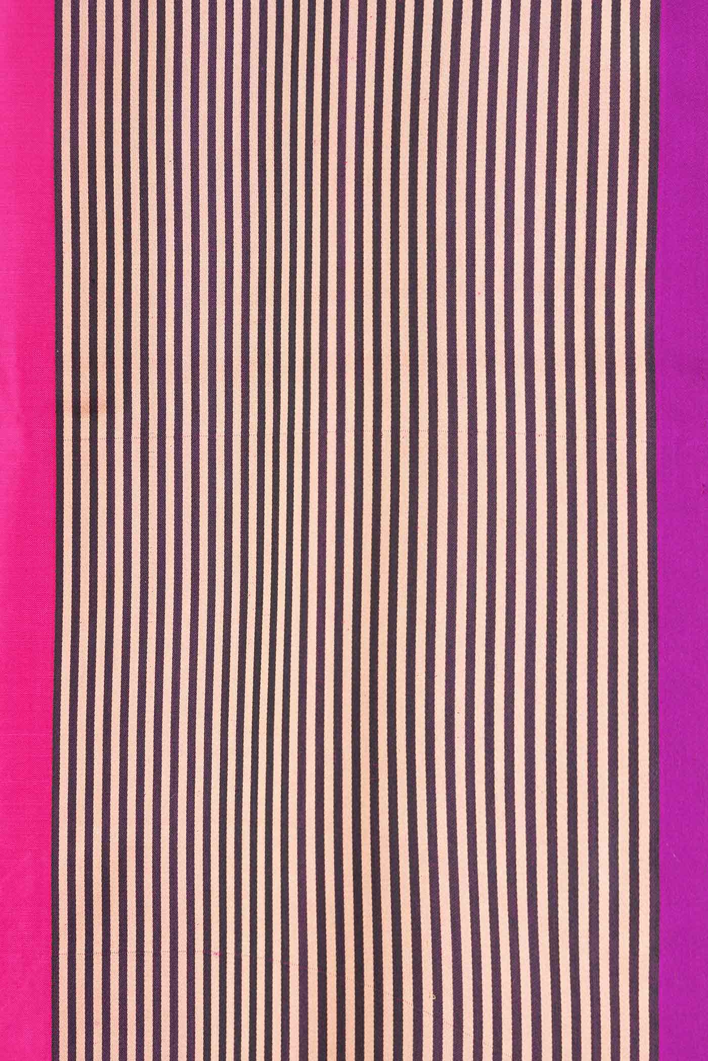Border image of Pink Dual Tone Banarasi Silk Saree with Zari Butta on the body and Thread Border. 