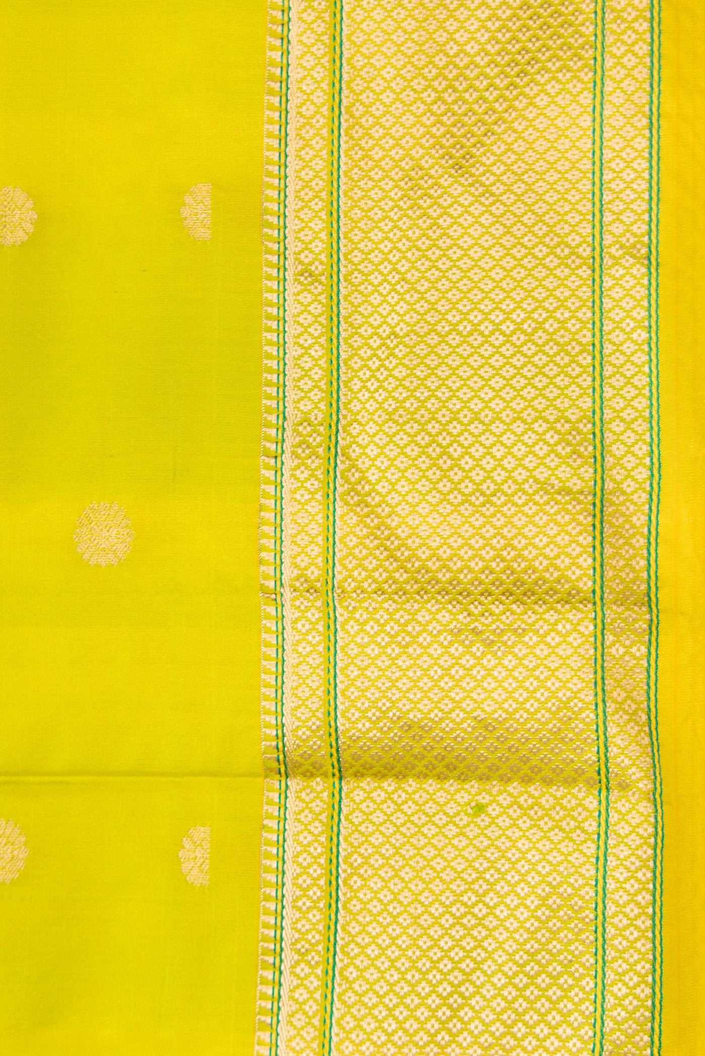 Border image of Parrot Green Dual Tone Paithani Silk Saree with Zari Butta on the body and Zari Border. 