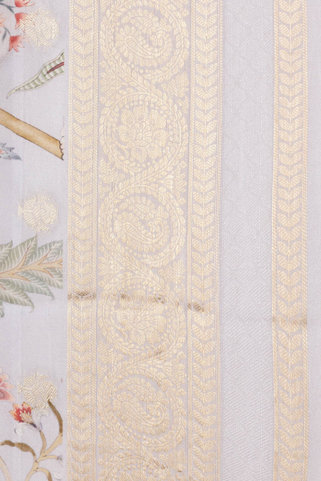 Border image of Lavender Dual Tone Tussar Silk Saree with Zari Butta on the body and Zari Border. 