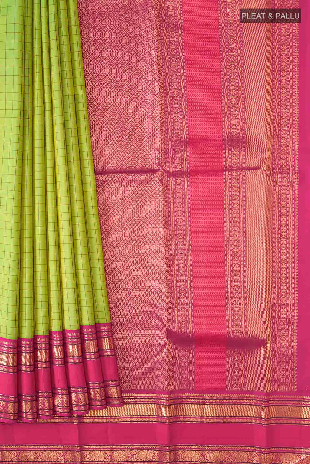 pleats pallu