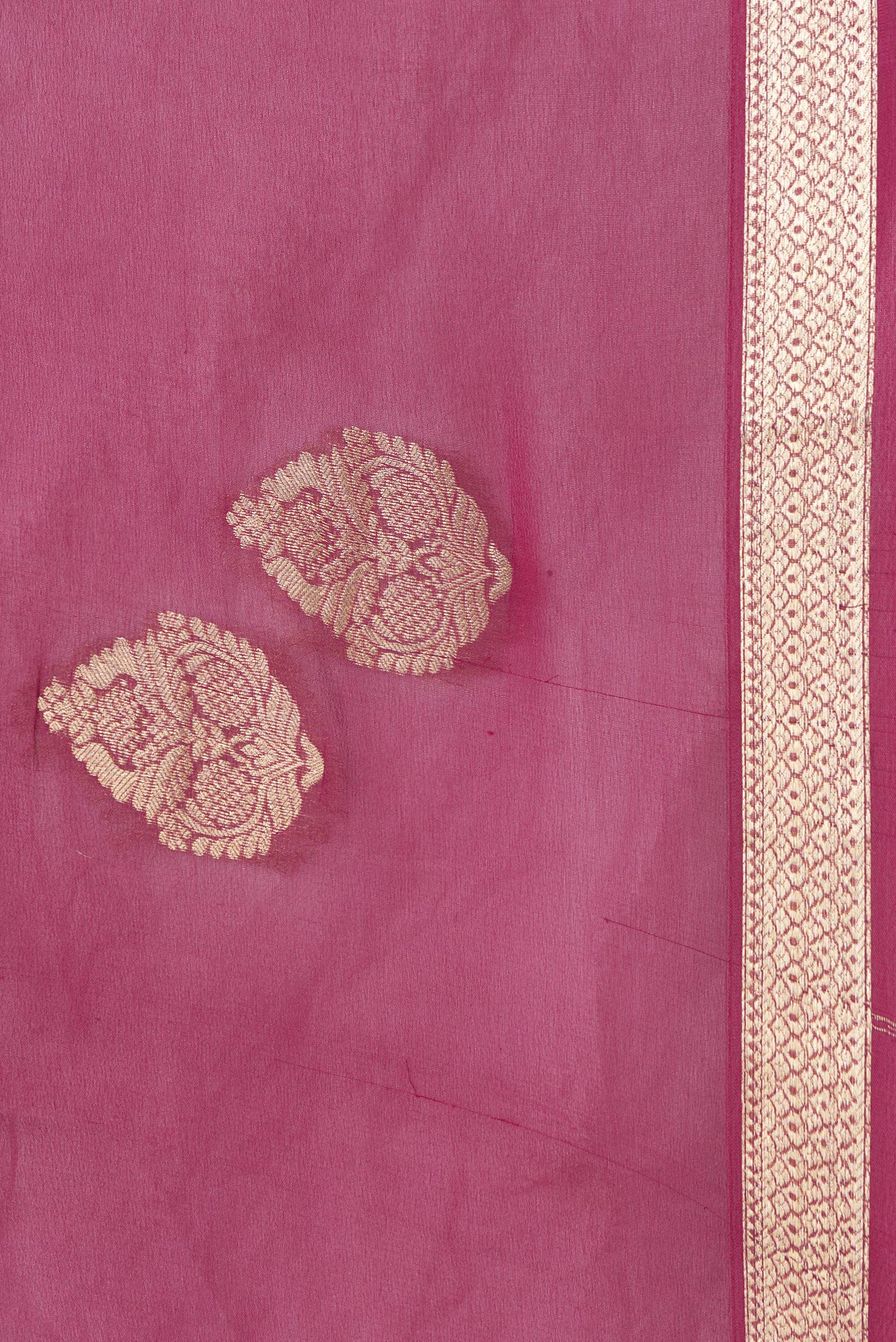 Border image of Magenta Dual Tone Mysore Georgette Saree with Zari Butta on the body and Zari Border. 