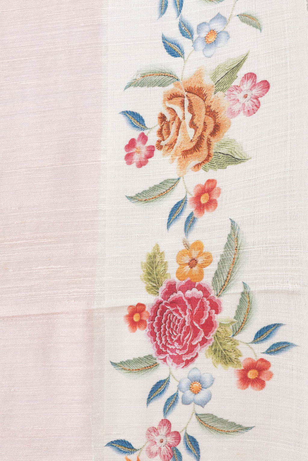Border image of Rose Gold Dual Tone Tussar Silk Saree with Plain Body and Printed Border. 
