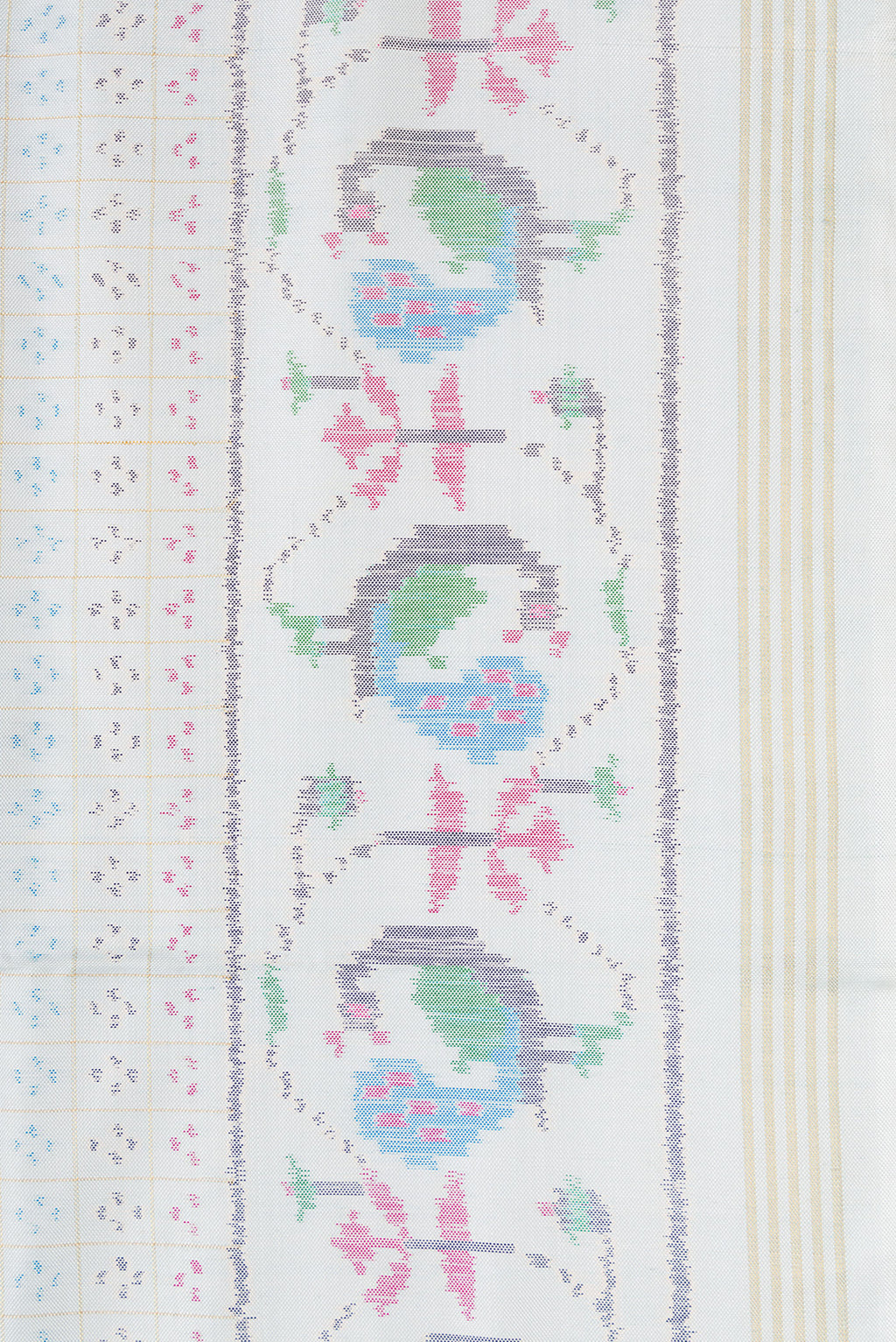 Border image of Light Blue Dual Tone Double Ikat Saree with Ikat Print on the body and Ikat Border. 