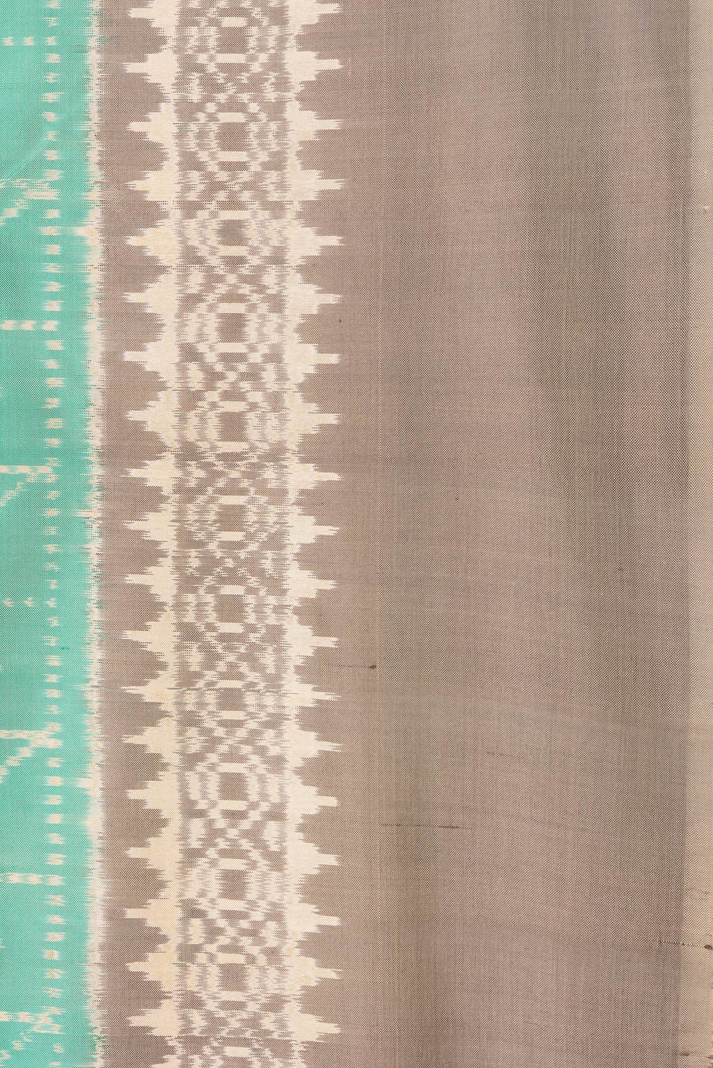 Border image of Sea Green Dual Tone Double Ikat Saree with Ikat Print on the body and Ikat Border. 