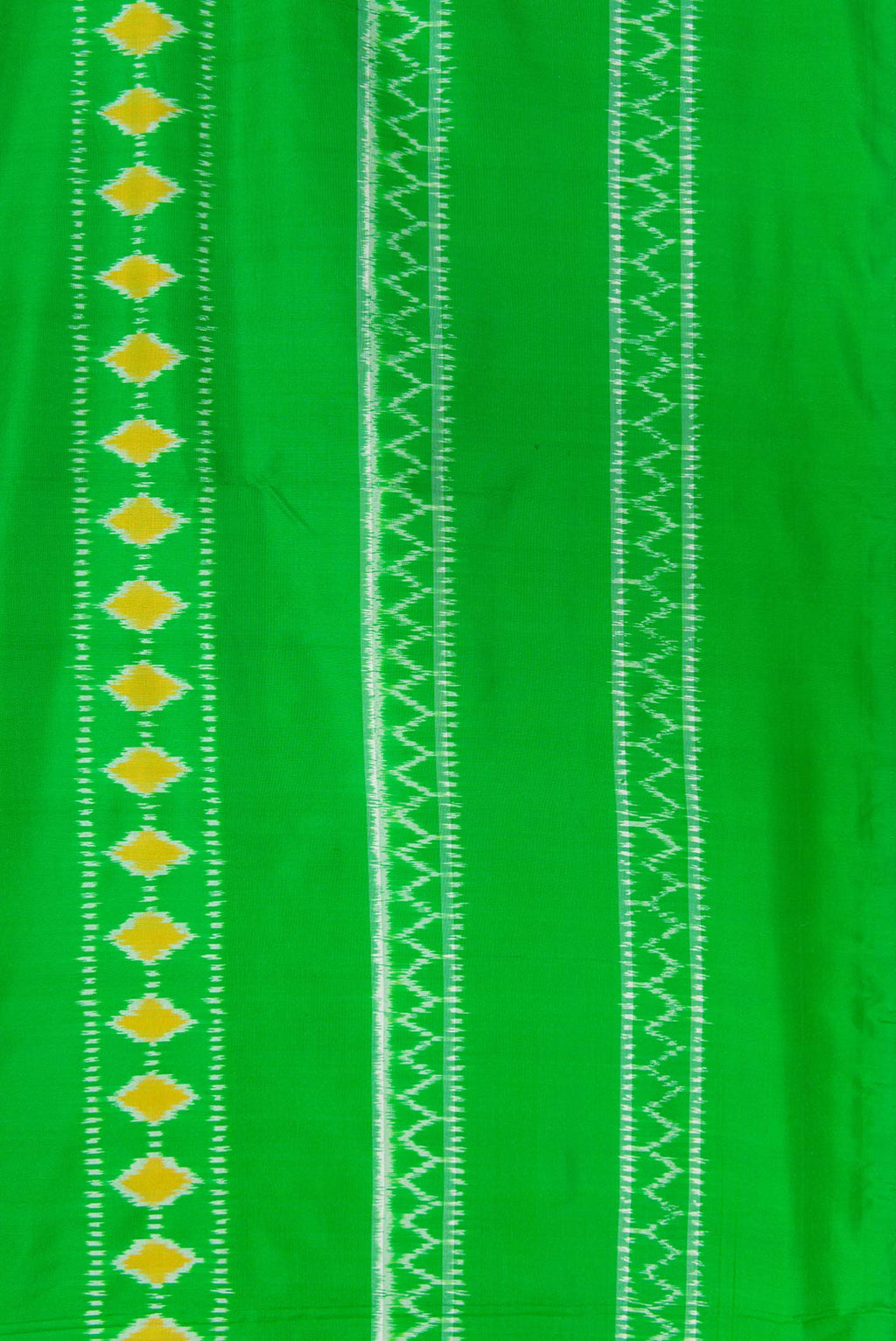 Border image of Parrot Green Dual Tone Rajkot Patola Silk Saree with Ikat Print on the body and Ikat Border