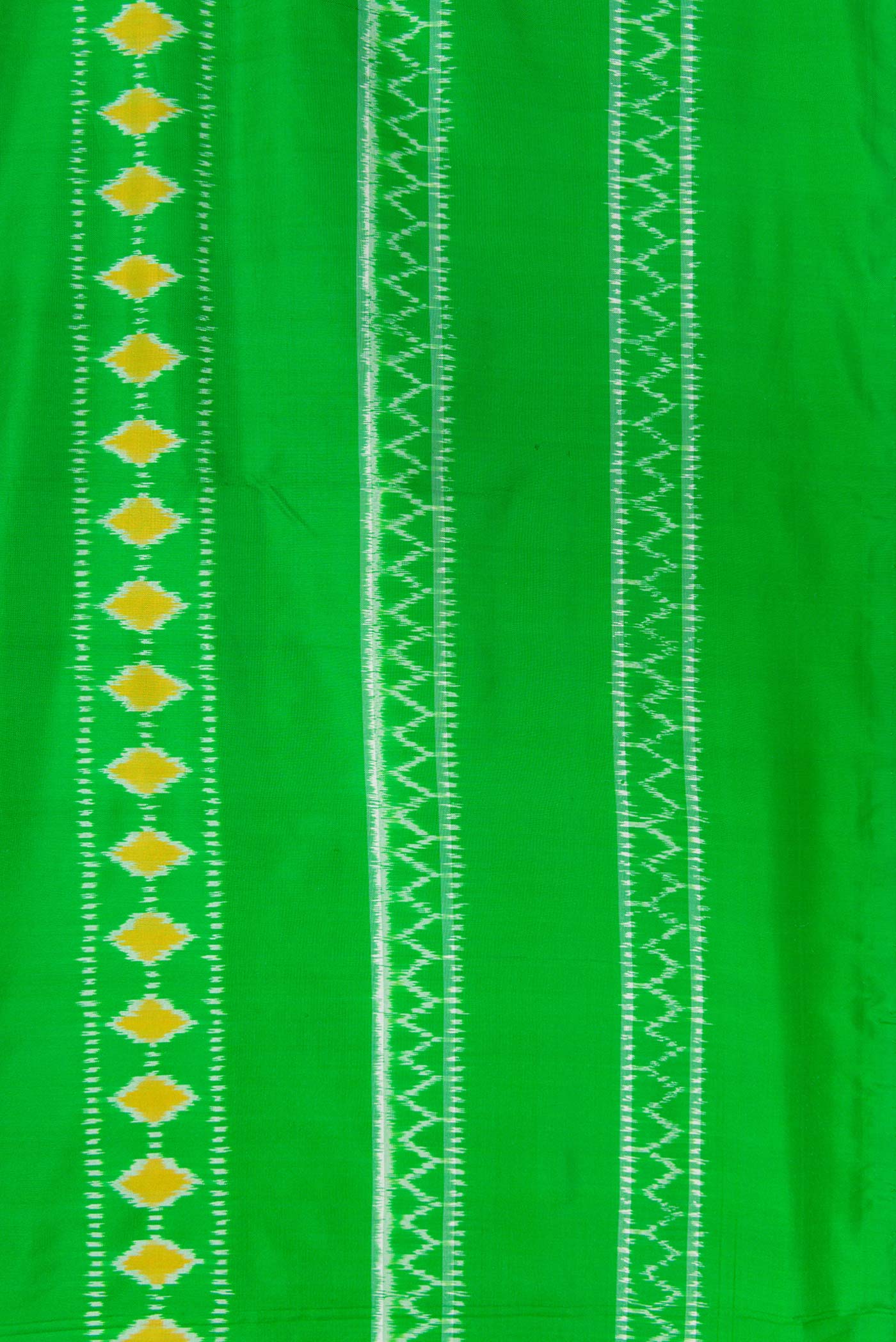 Border image of Parrot Green Dual Tone Rajkot Patola Silk Saree with Ikat Print on the body and Ikat Border