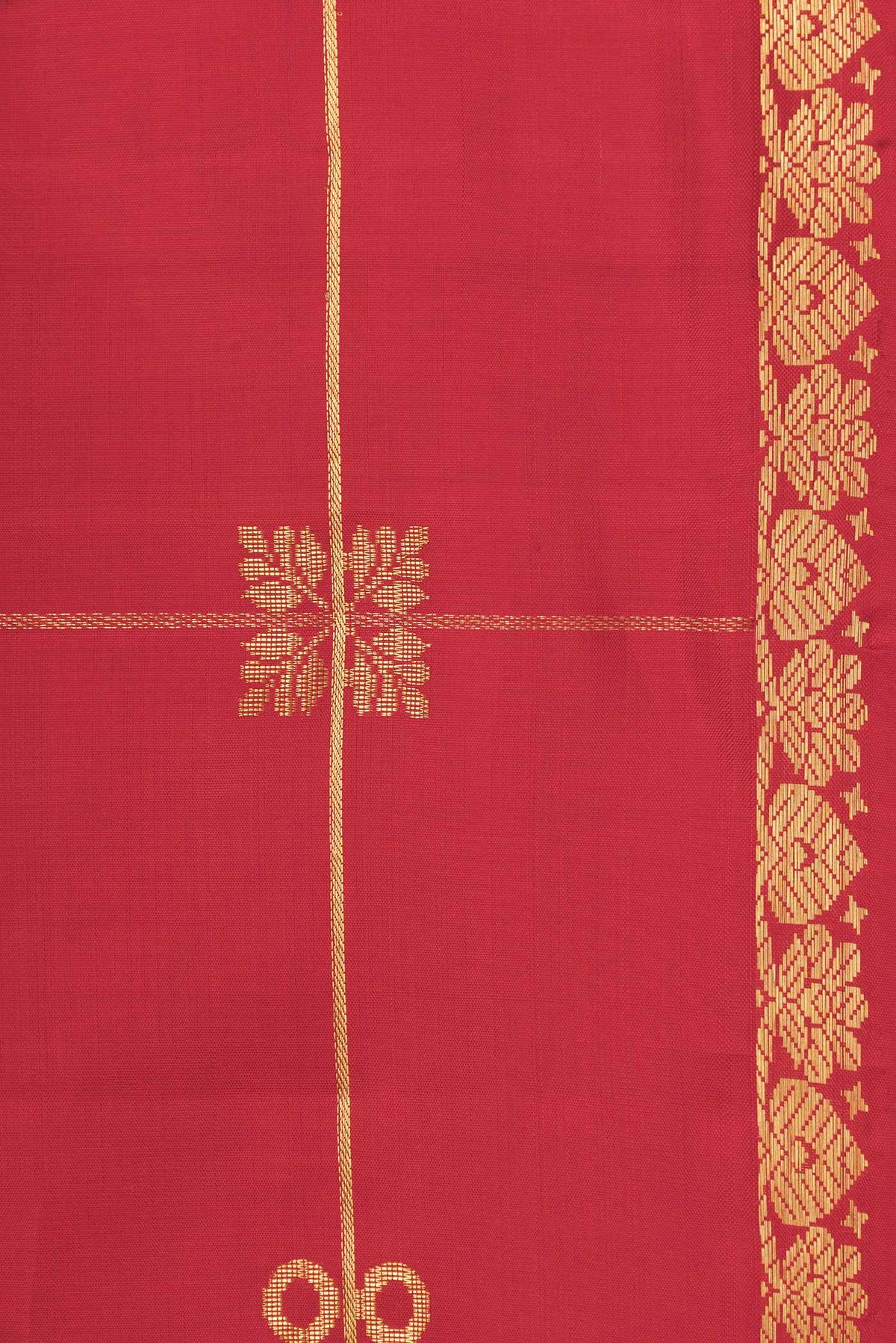 Border image of Red Dual Tone Kanchipuram Silk Saree with Checked design on the body and Zari Border