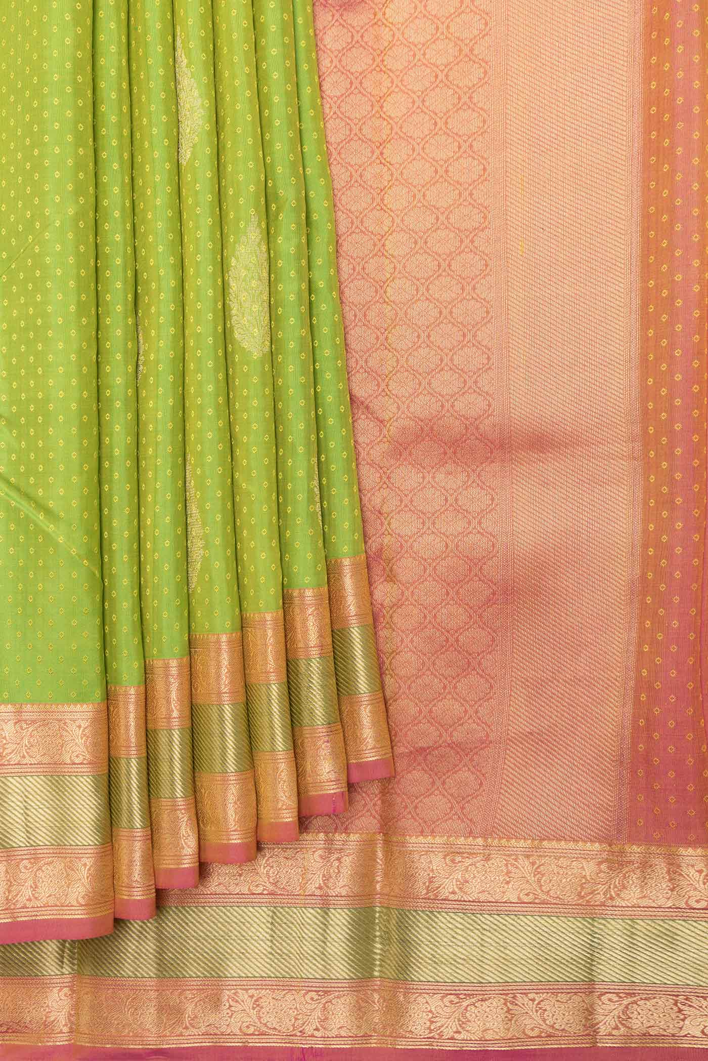 pleats pallu