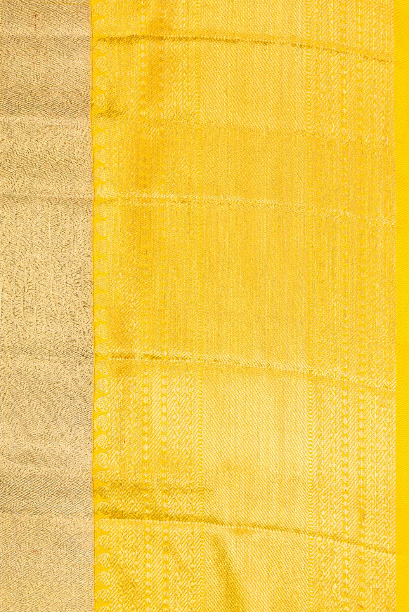Border image of Gold Dual Tone Kanjivaram Tissue Silk Saree with Zari Brocade on the body and Zari Border. 