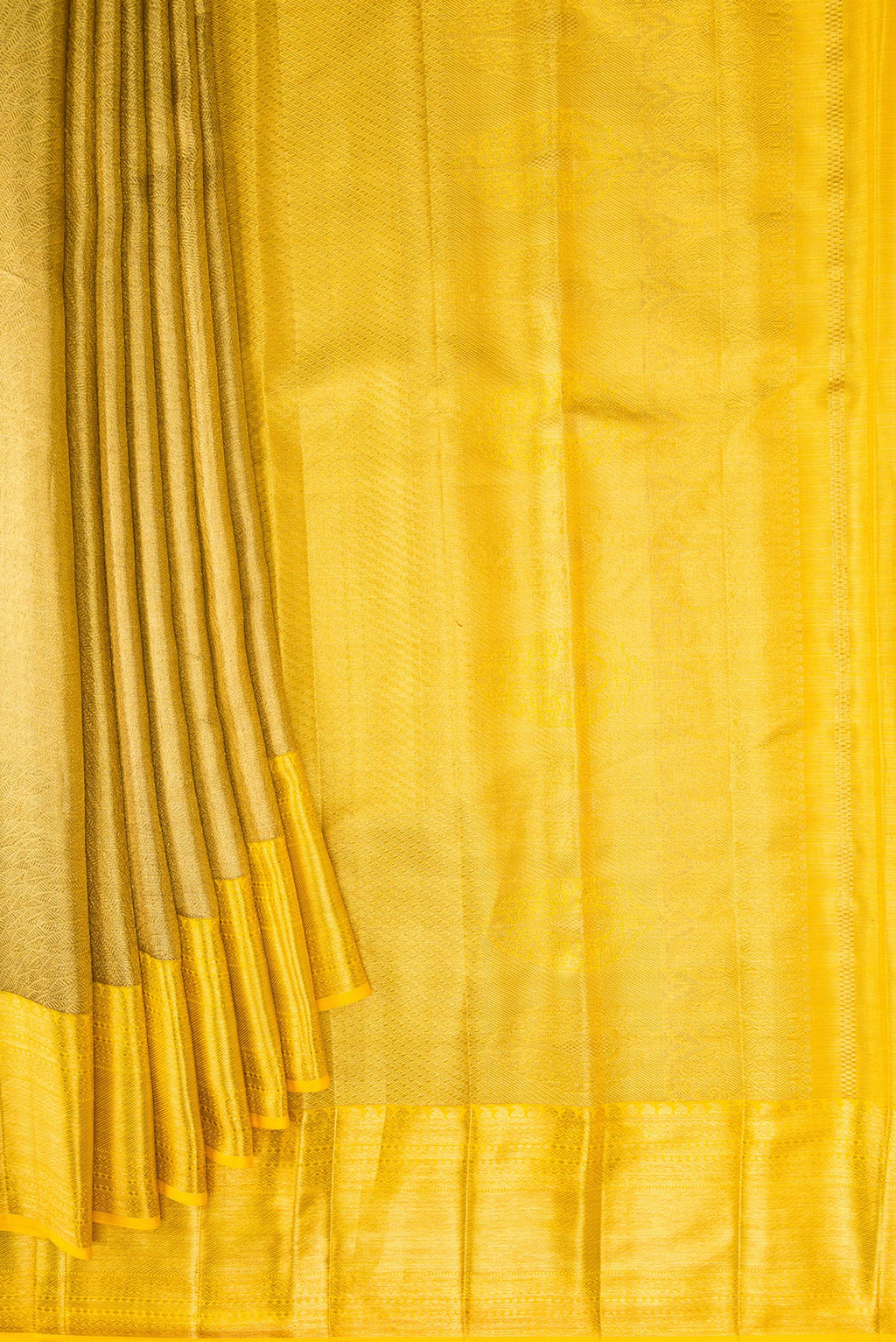 Pleats and pallu of Gold Dual Tone Kanjivaram Tissue Silk Saree with Zari Brocade on the body and Zari Border. 