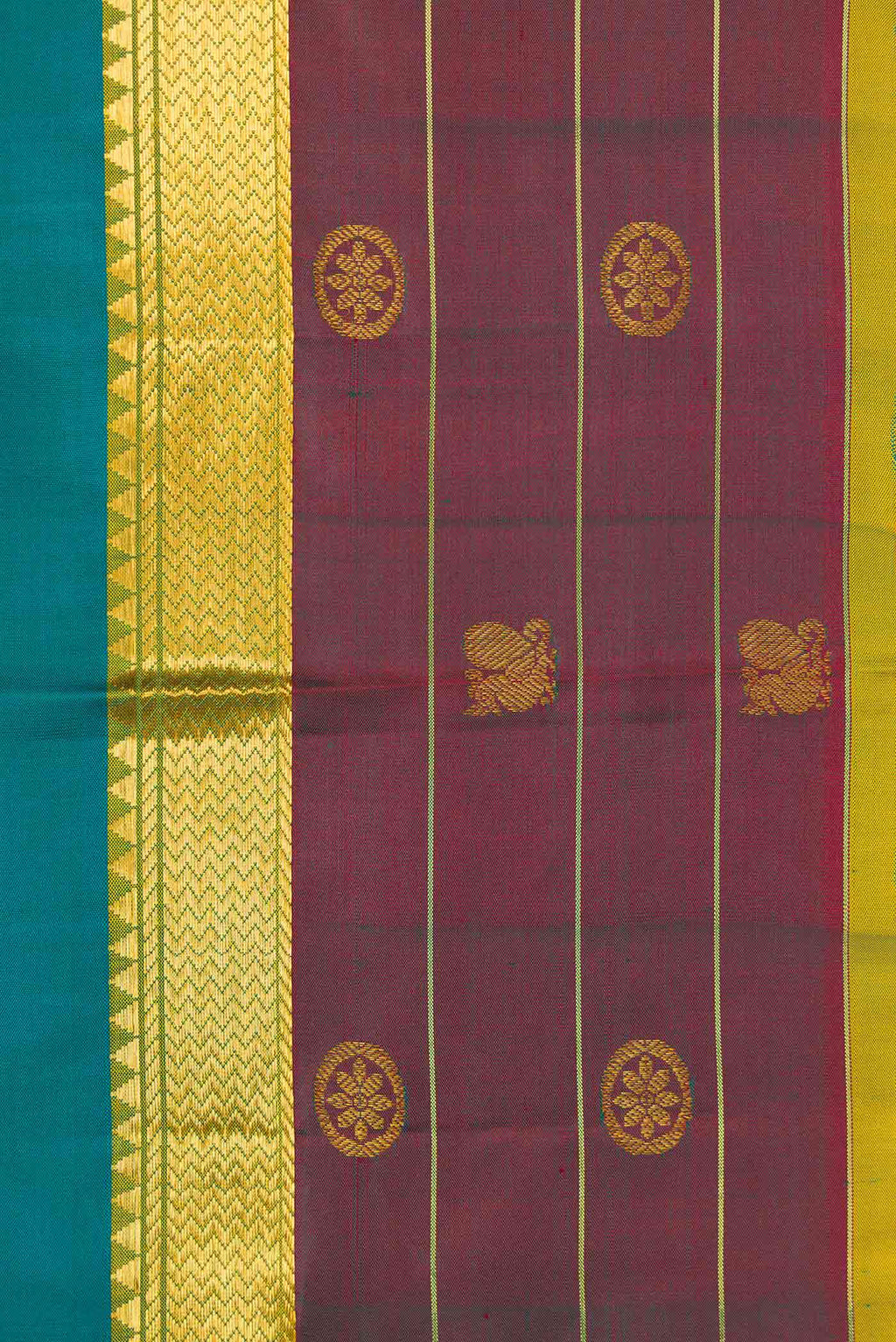 Border image of Pure Silk Pure Zari Green Dual Tone Kanchipuram Saree with Plain Body and Zari Border