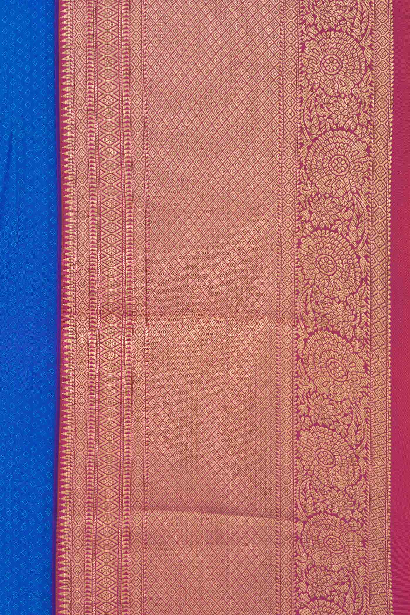 Border image of Peacock Blue Dual Tone Kanchipuram Saree with Jacquard design on the body and Zari Border