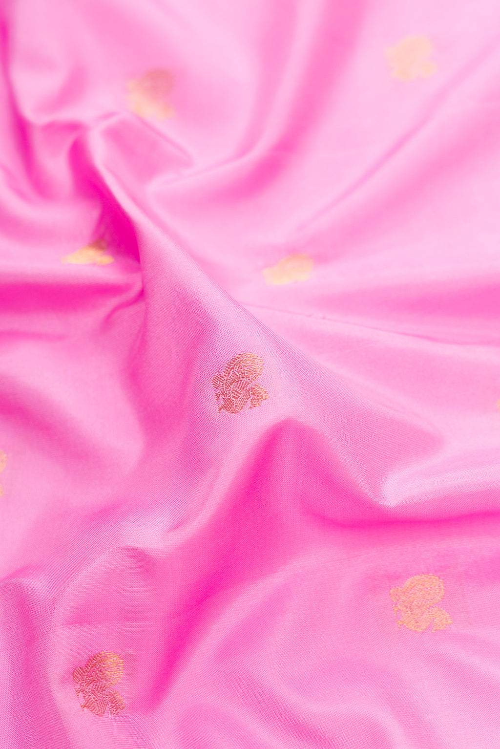 Close up of Pink Dual Tone Gadwal Silk Saree with Zari Butta on the body and Zari Border.  displaying folds