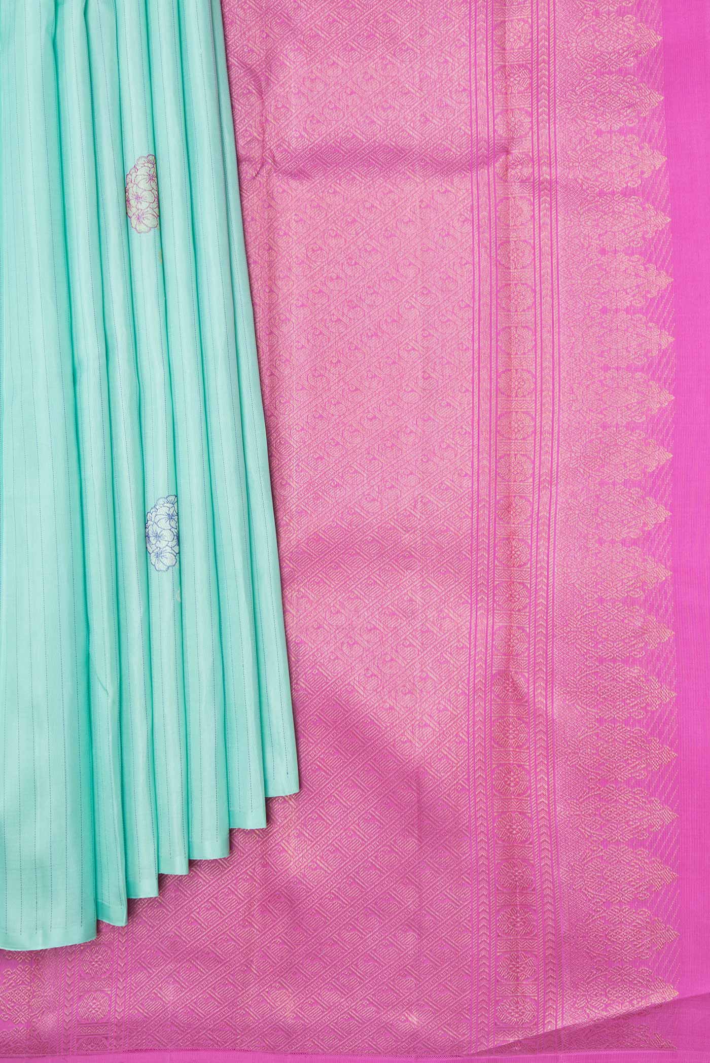 pleats pallu