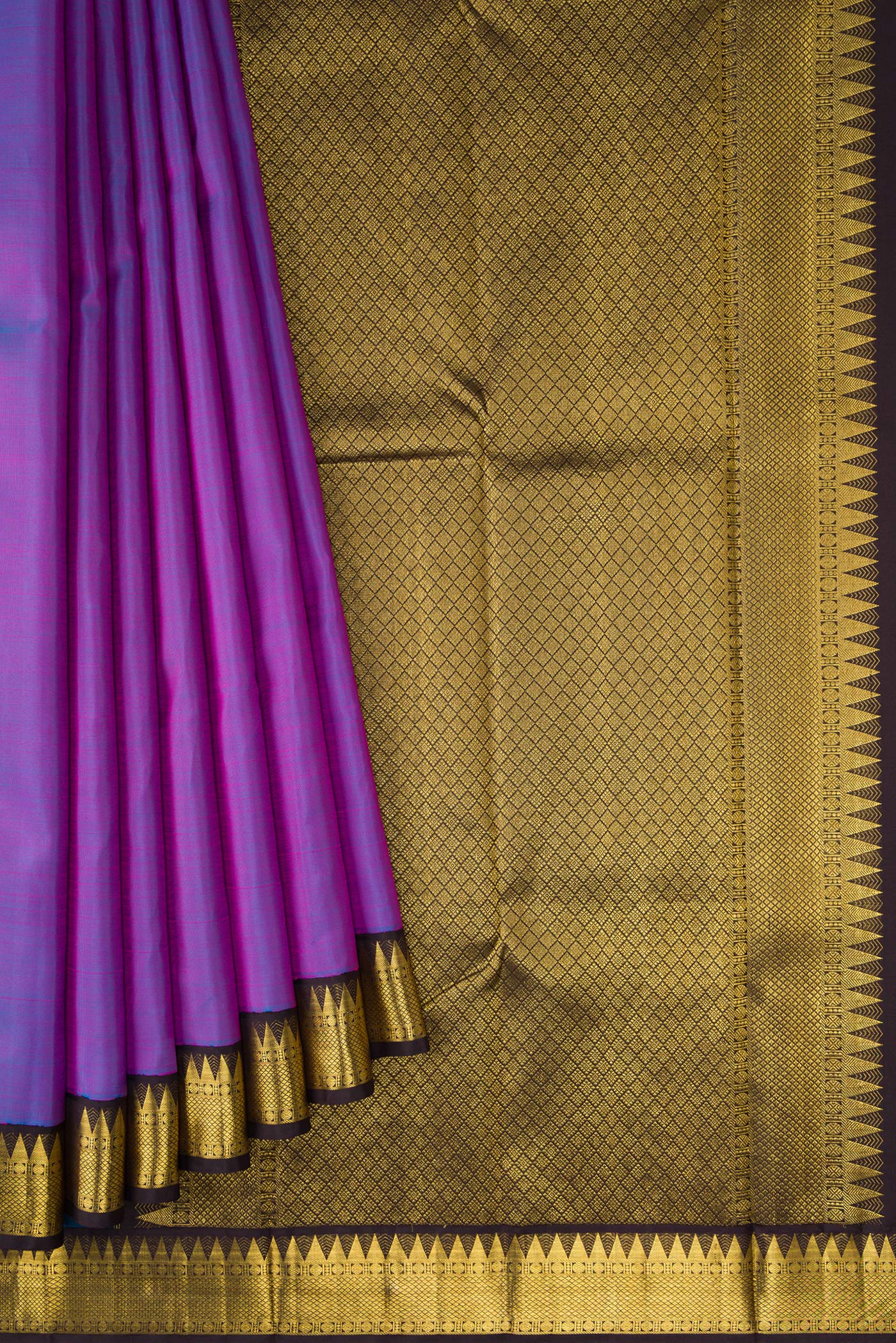 Pleats and pallu of Lavender Dual Tone Kanjivaram Silk Saree with Plain Body and Zari Border. 