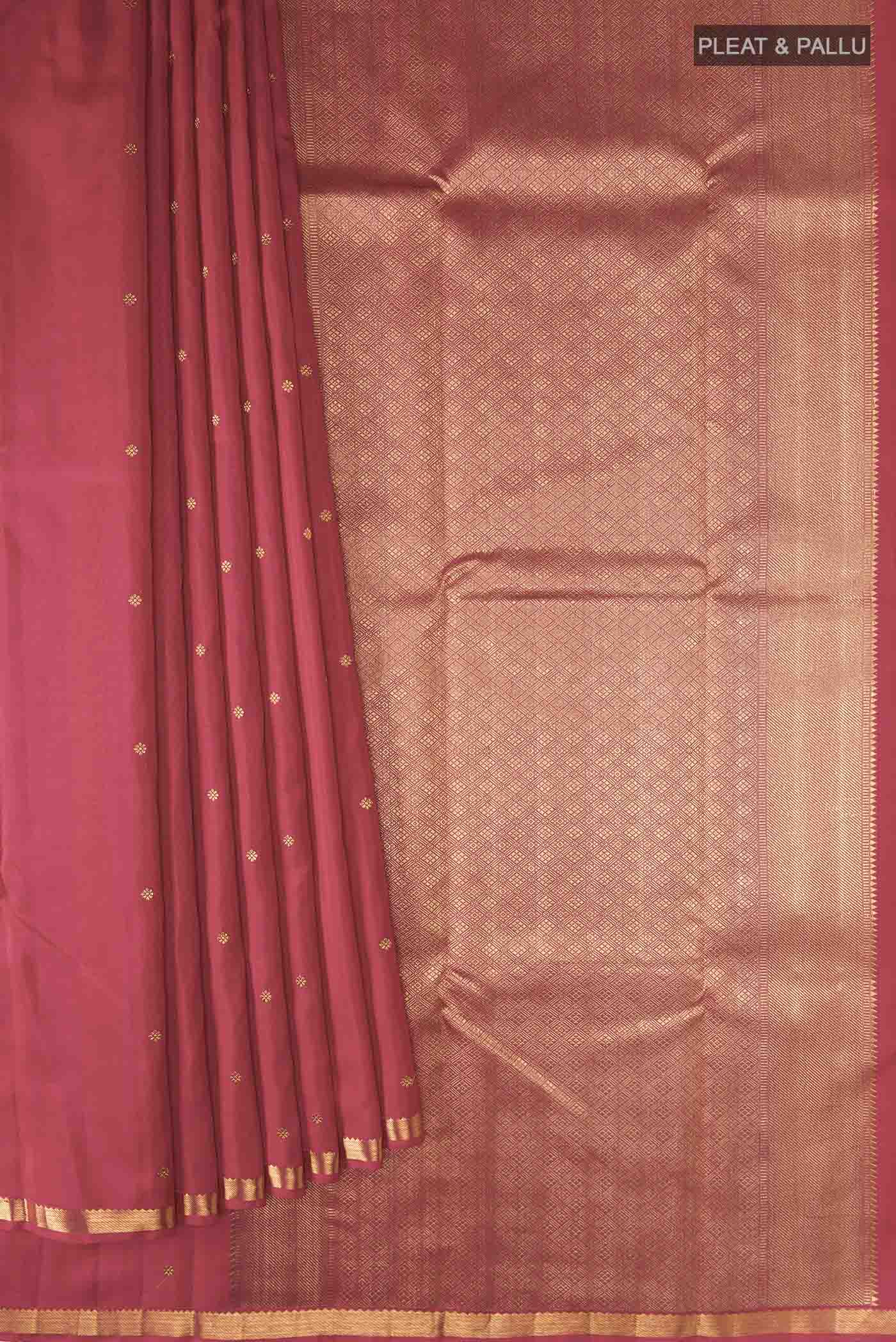pleats pallu