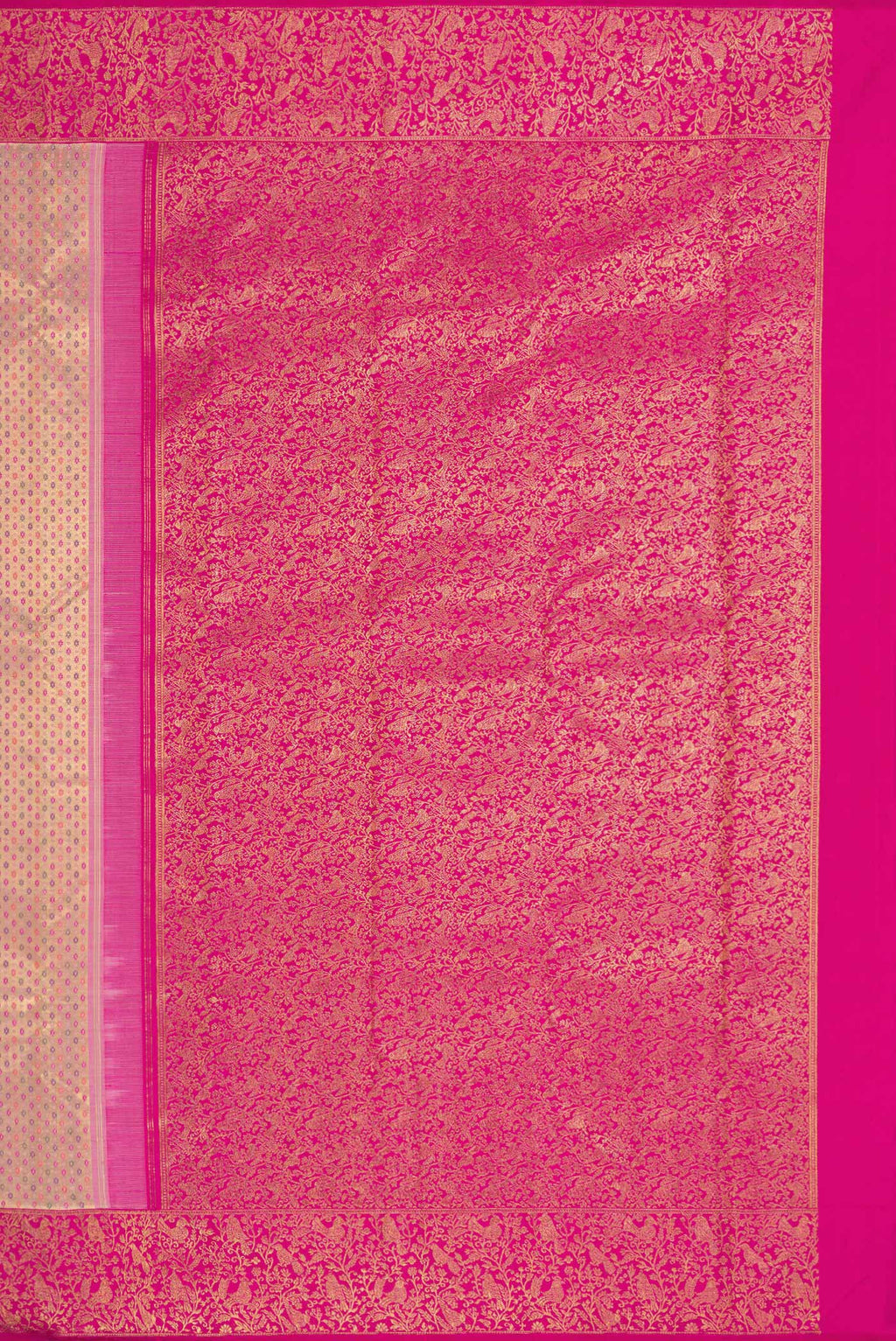 Close up image of the pallu of Pure Silk Pure Zari Golden Peach Dual Tone Kanjivaram Saree with Zari Brocade on the body and Zari Border. 