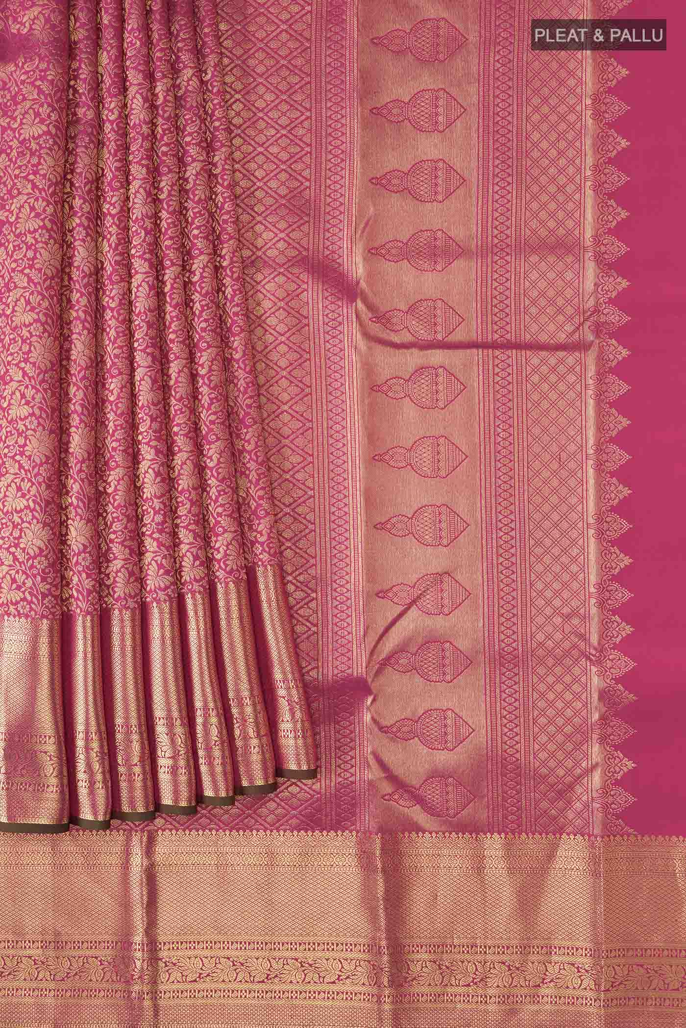 pleats pallu