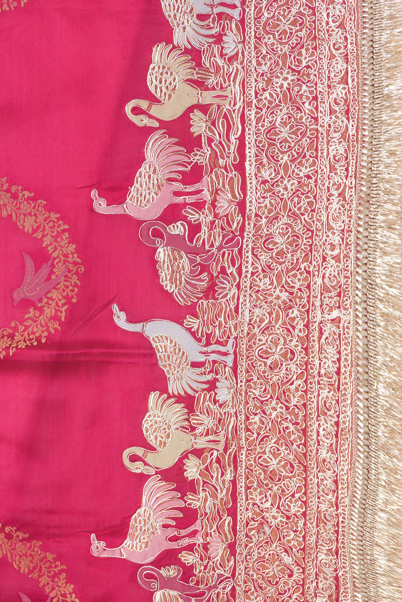 Border image of Pink Dual Tone Banarasi Georgette Saree with Zari Brocade on the body and Embroidery Border. 