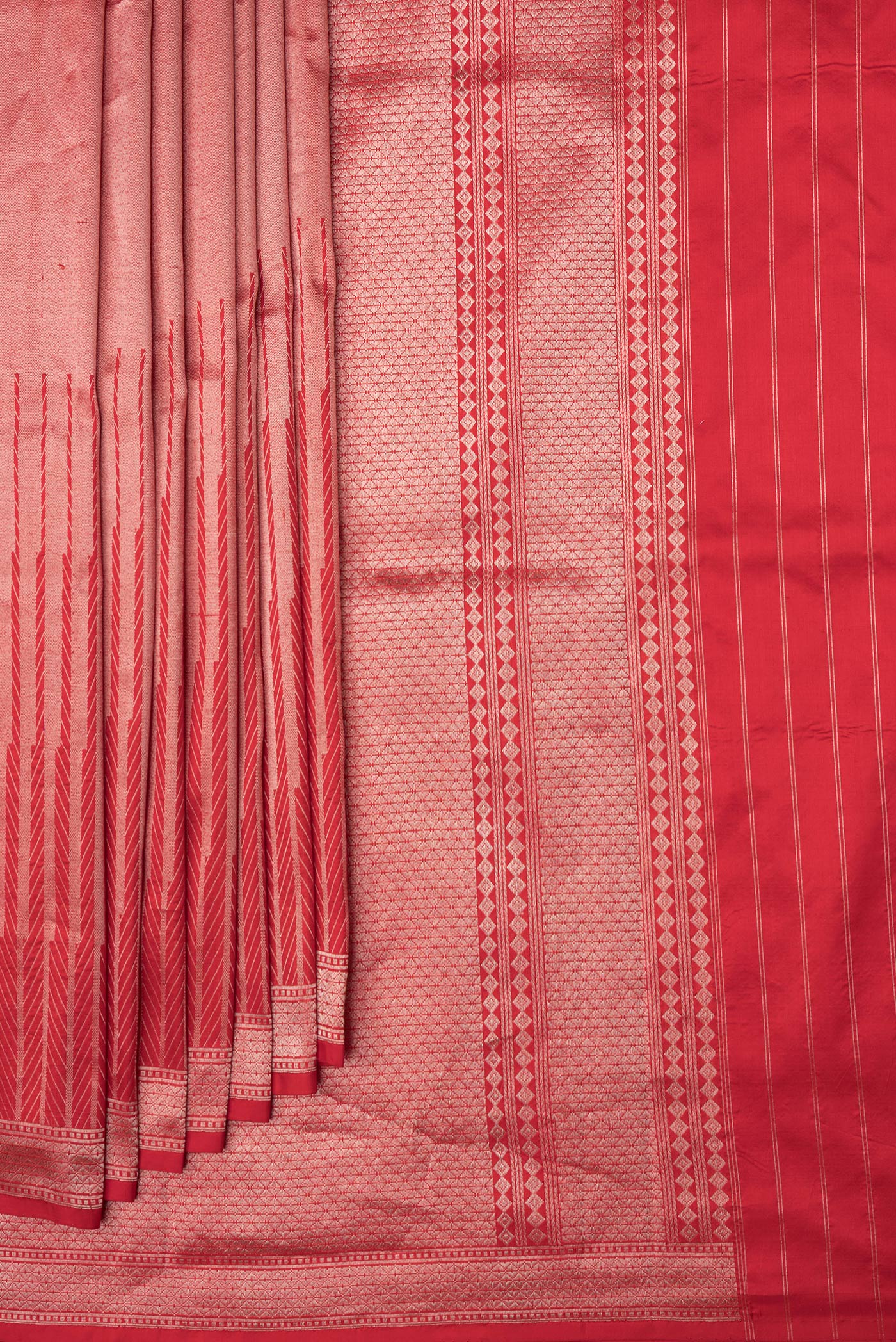 Pleats and pallu of Red Dual Tone Banarasi Silk Saree with Zari Brocade on the body and Zari Border. 