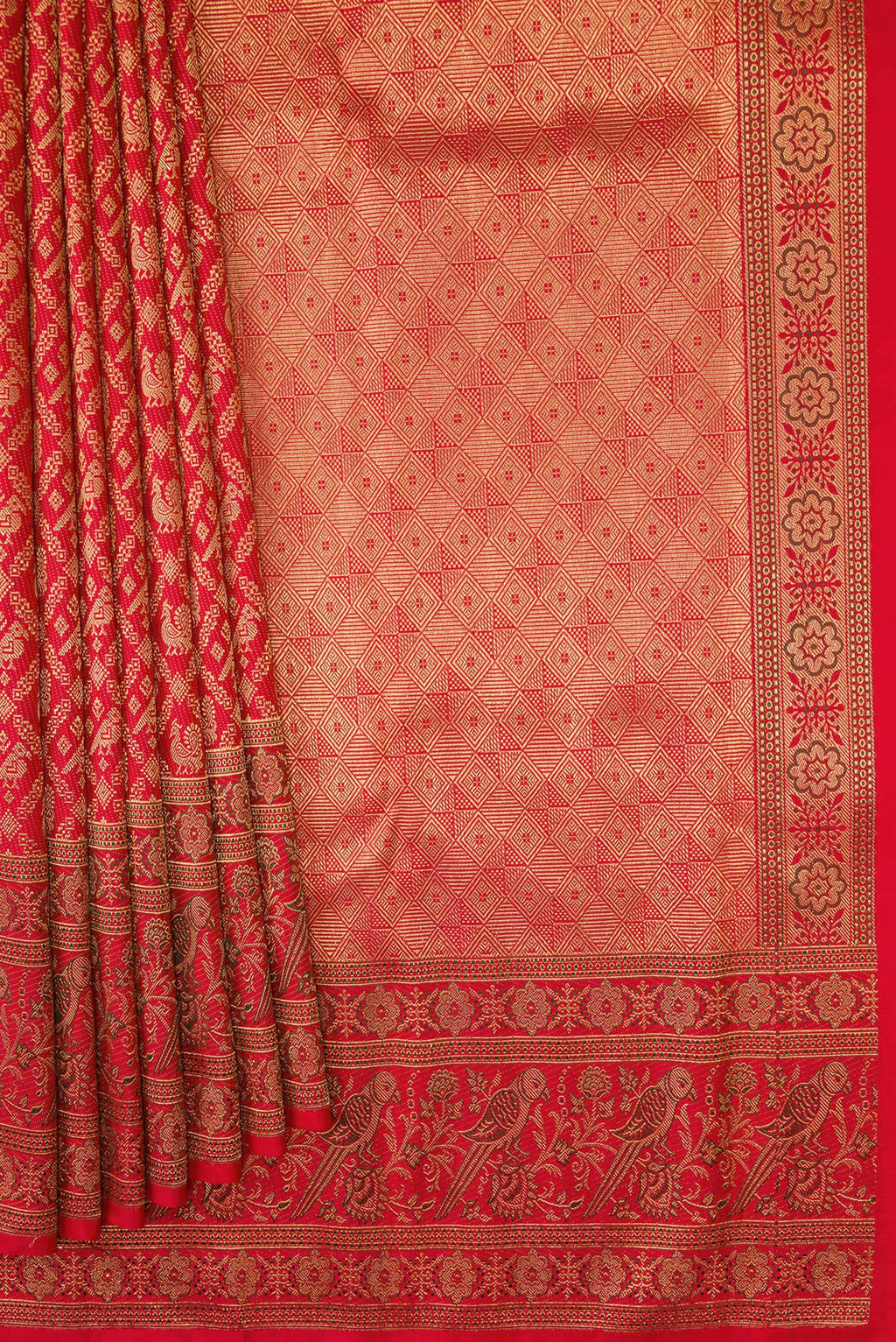 Pleats and pallu of Pure Silk Pure Zari Red Dual Tone Kanjivaram Saree with Zari Brocade on the body and Zari Border. 