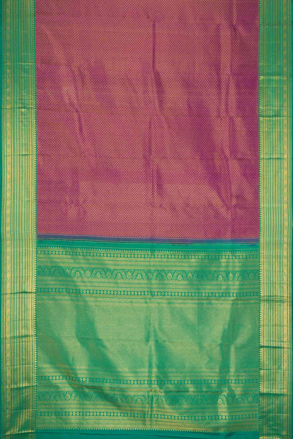 Flat view of Purple Dual Tone Kanchipuram Saree with Zari Brocade on the body and Zari Border