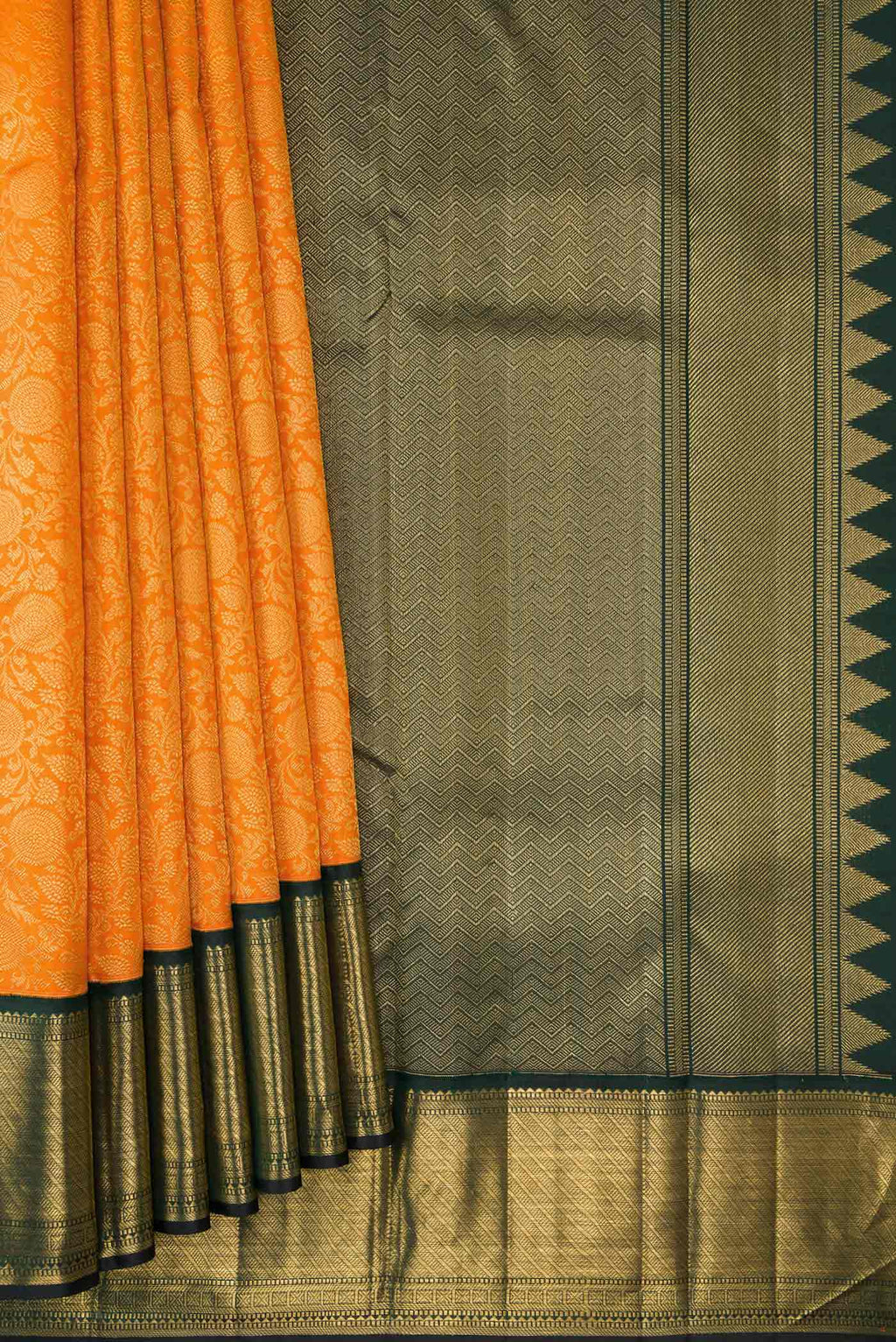 Pleats and pallu of Orange Dual Tone Kanchipuram Silk Saree with Zari Brocade on the body and Zari Border. 