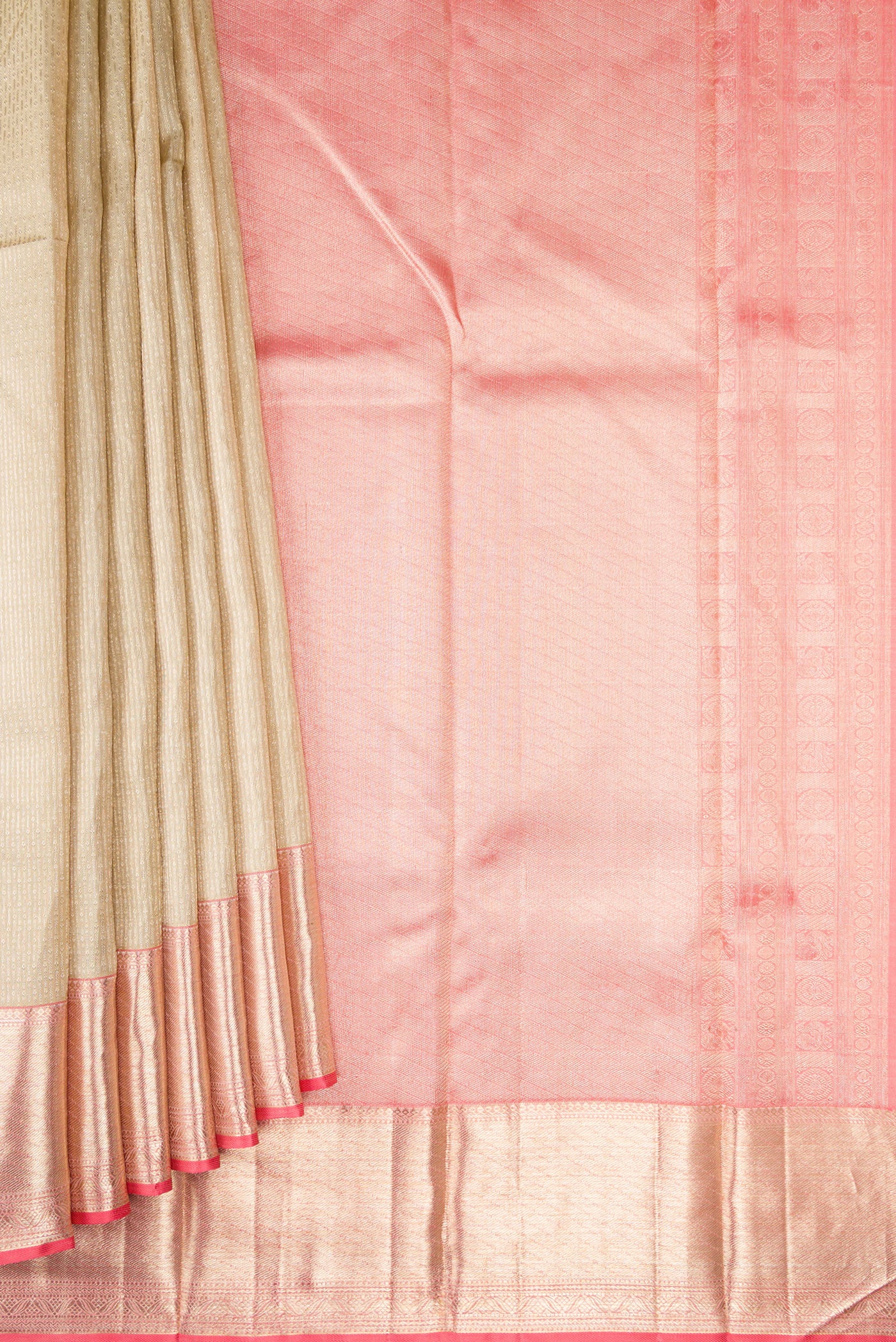 Pleats and pallu of Pista Green Dual Tone Kanchipuram Silk Saree with Zari Brocade on the body and Zari Border. 