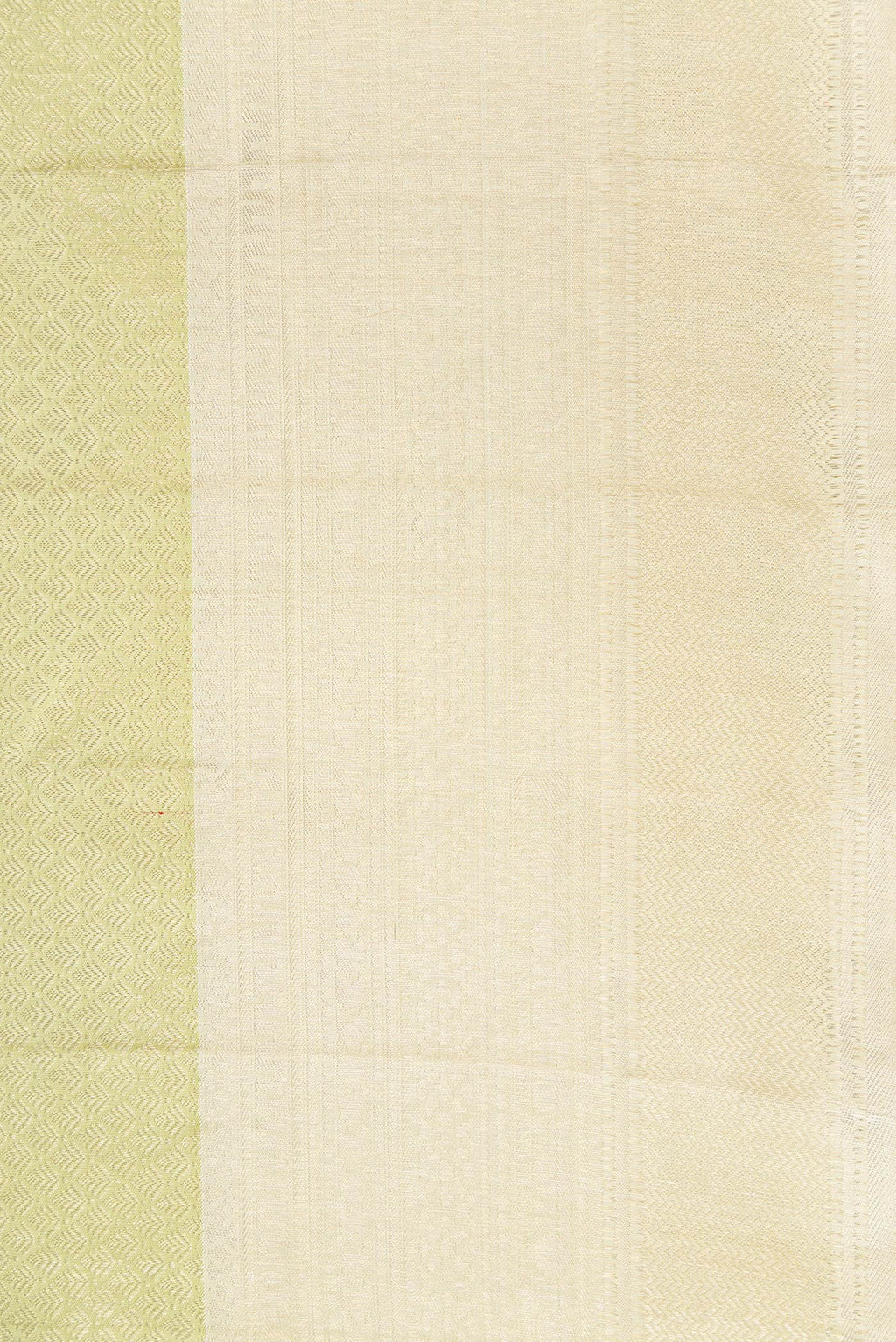 Border image of Pista Green Dual Tone Kanchipuram Silk Saree with Zari Brocade on the body and Zari Border. 