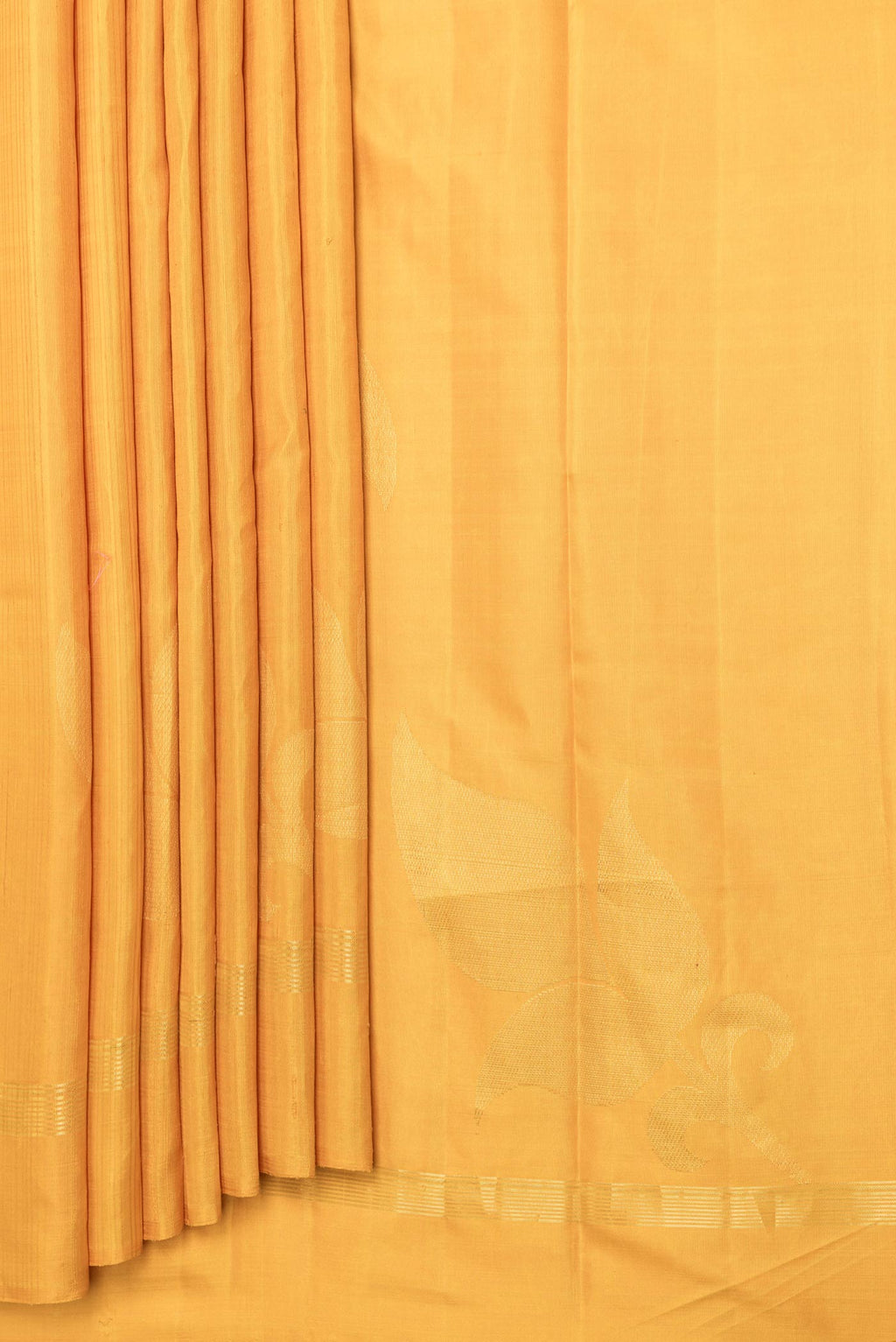 pleats pallu