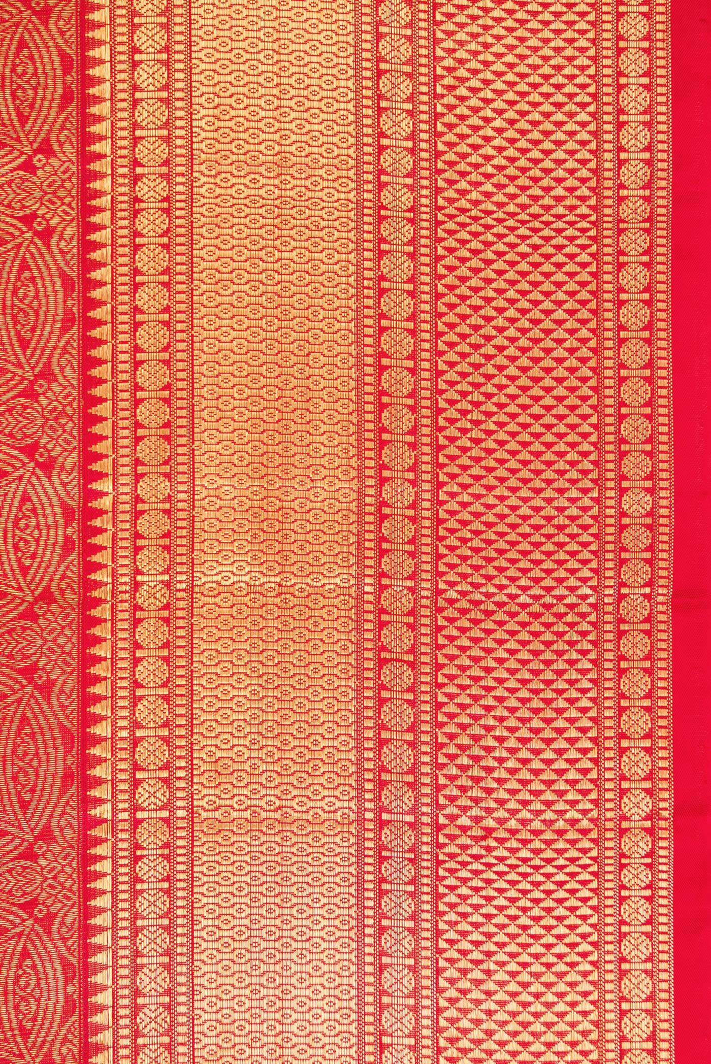 Border image of Red Dual Tone Kanchipuram Silk Saree with Zari Brocade on the body and Zari Border. 