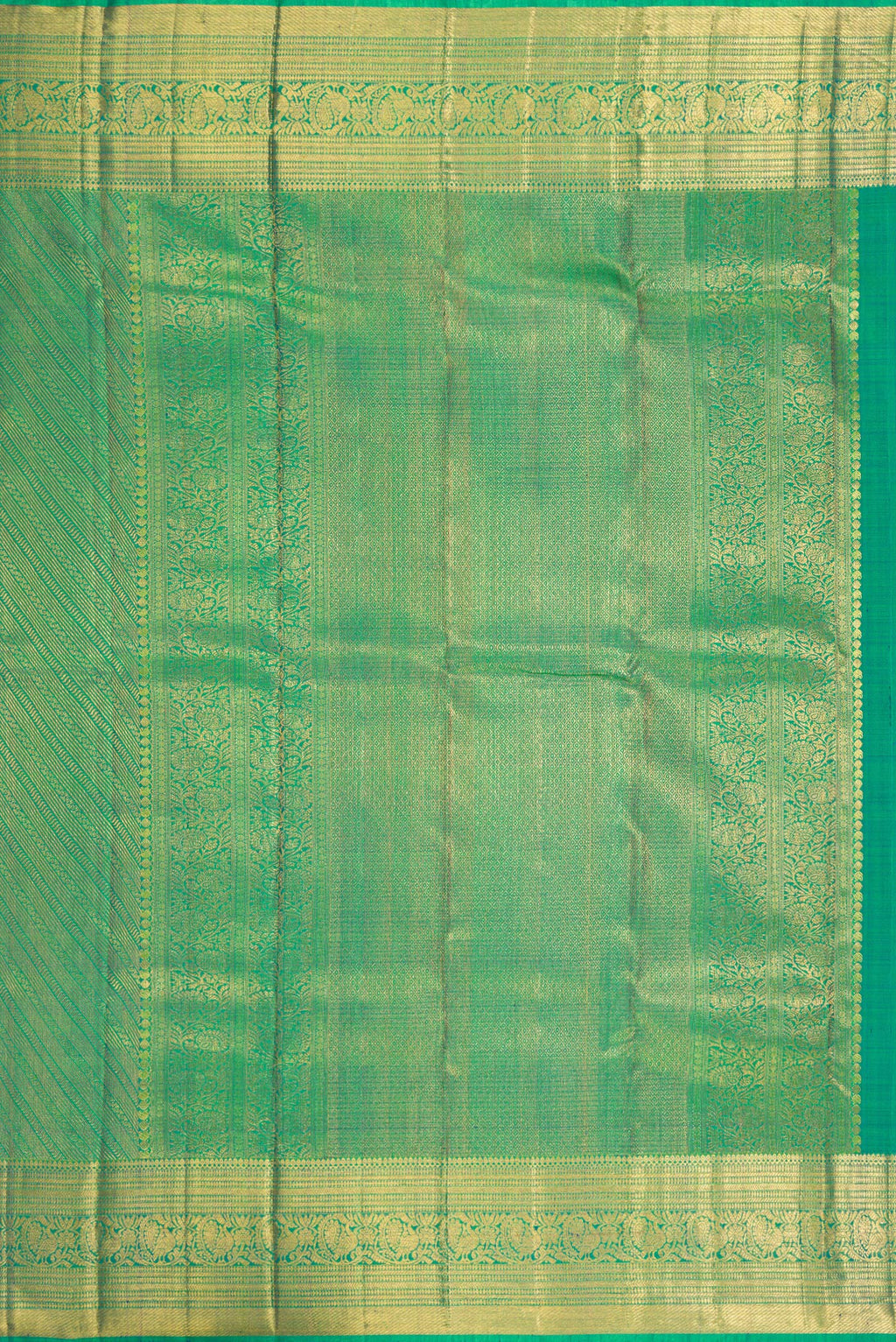 Close up image of the pallu of Green Dual Tone Kanchipuram Silk Saree with Zari Brocade on the body and Zari Border. 