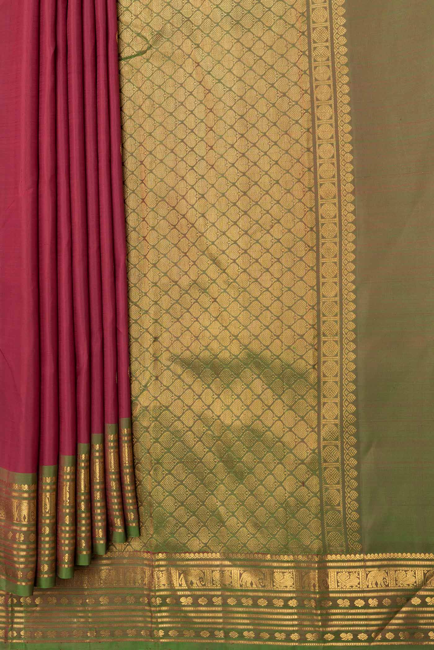 pleats pallu