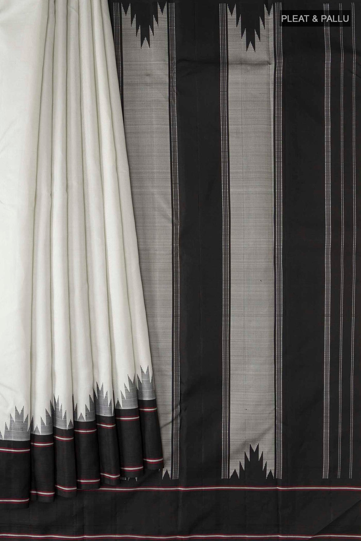Pleats and pallu of Grey Kanchipuram Silk Saree with Plain Body and Temple Border