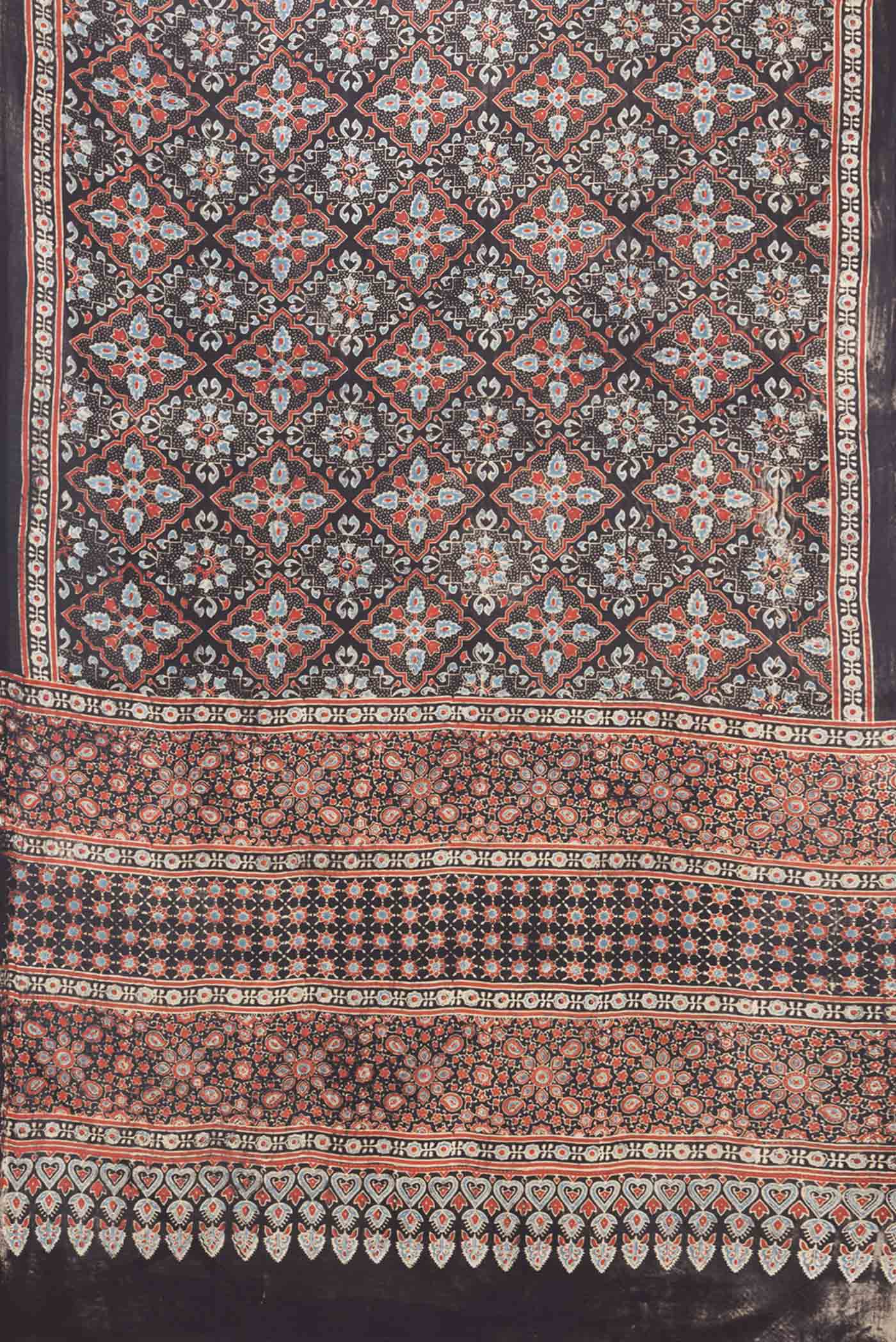 pallu body
