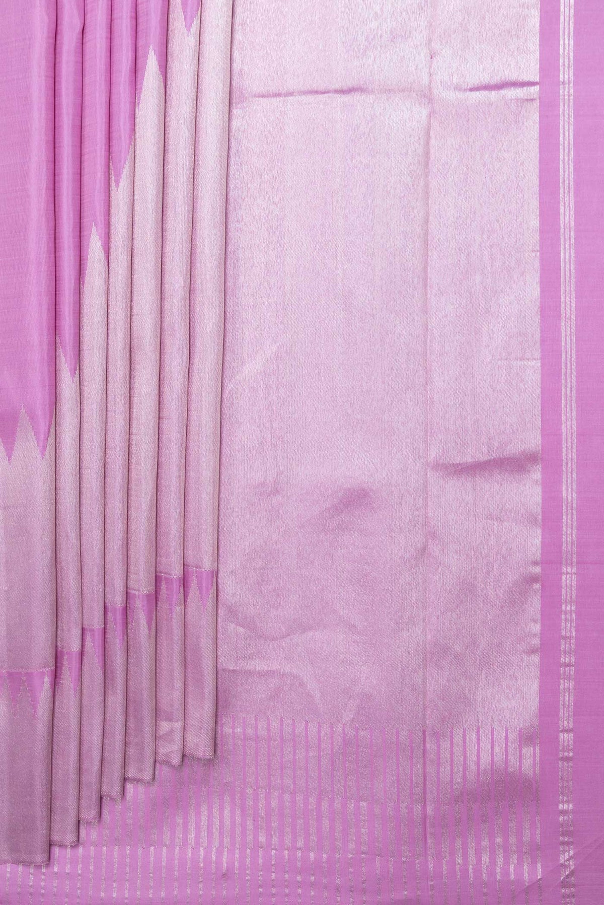 Pleats and pallu of Pink Dual Tone Kanchipuram Saree with Zari Brocade on the body and Zari Border