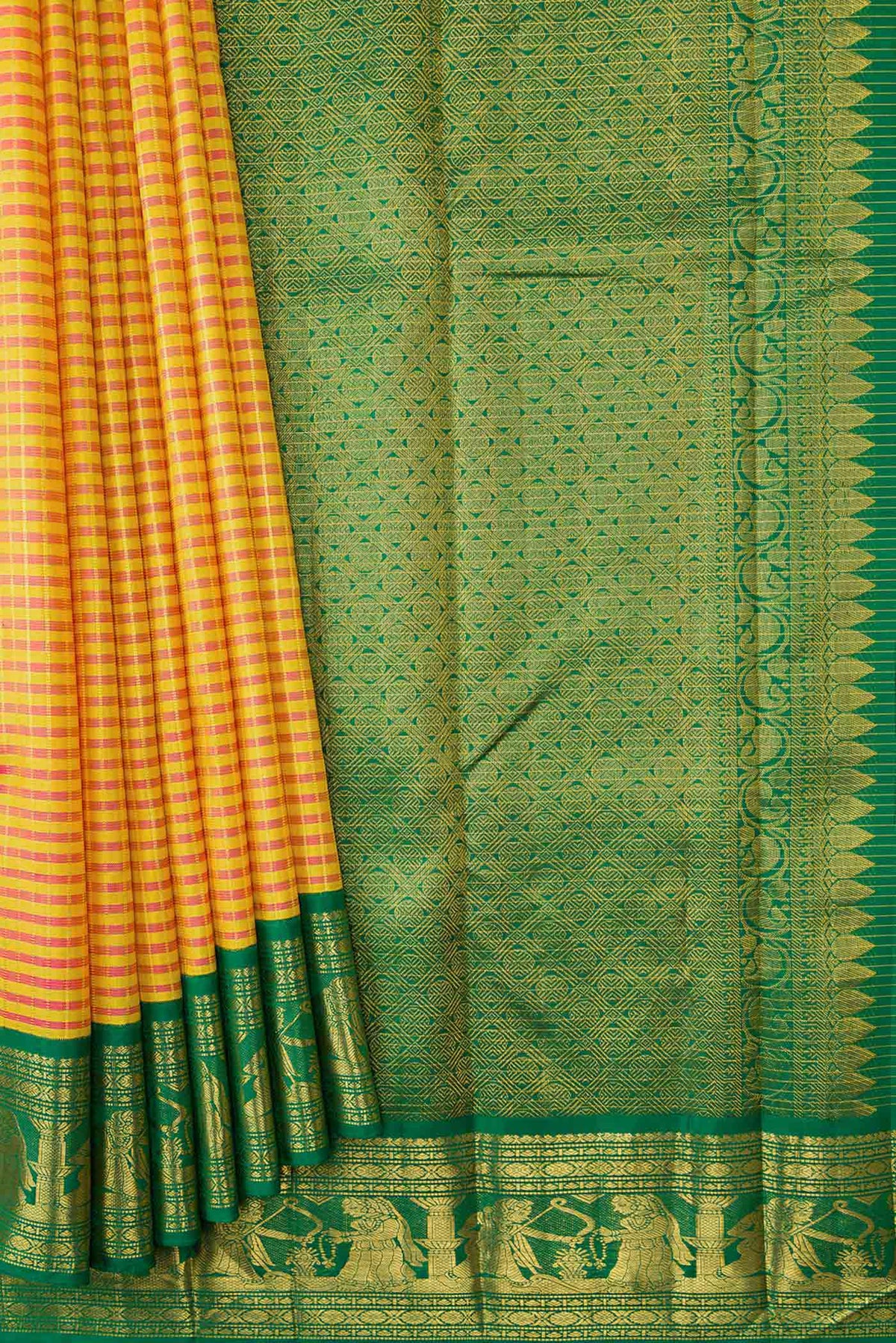 Pleats and pallu of Yellow Dual Tone Kanchipuram Silk Saree with Checked design on the body and Fancy Border
