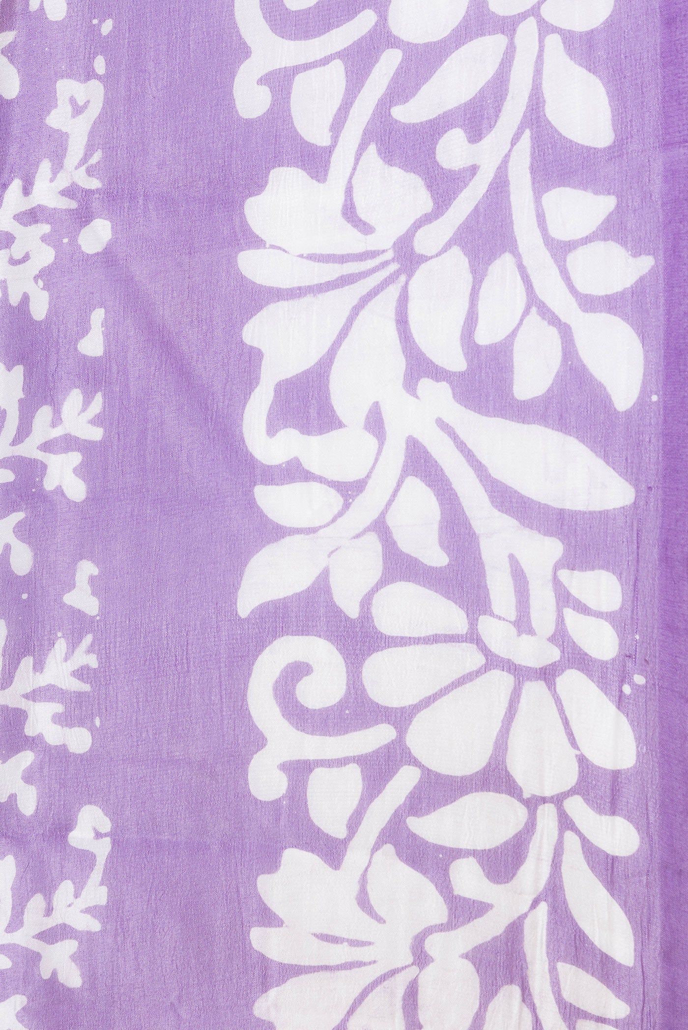 Border image of Lavender Dual Tone Tussar Silk Saree with Printed design on the body and Printed Border. 