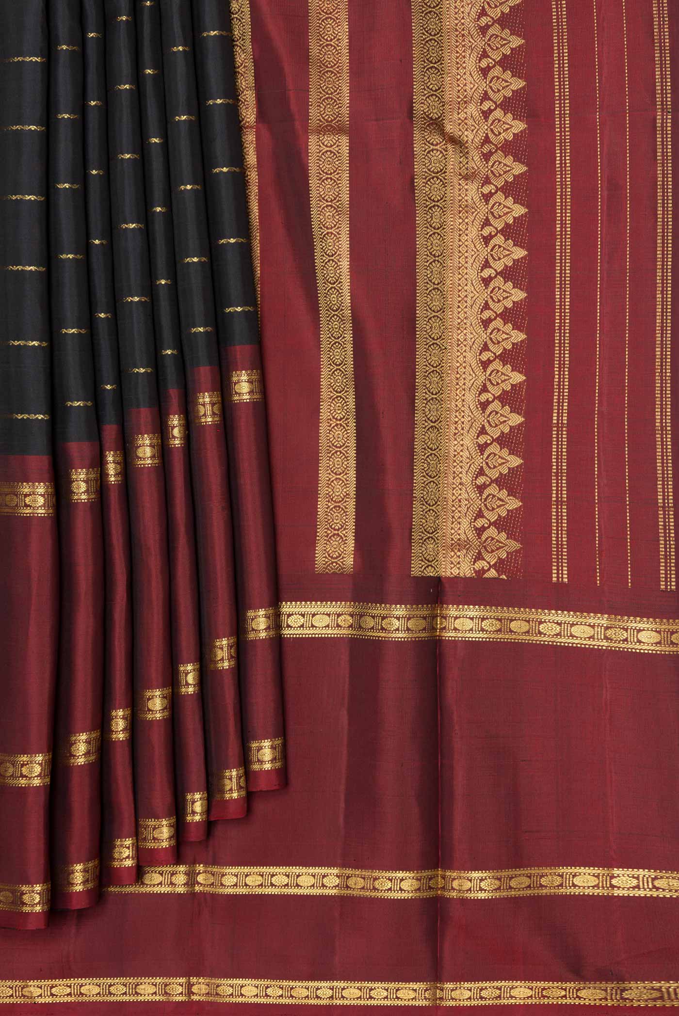 pleats pallu