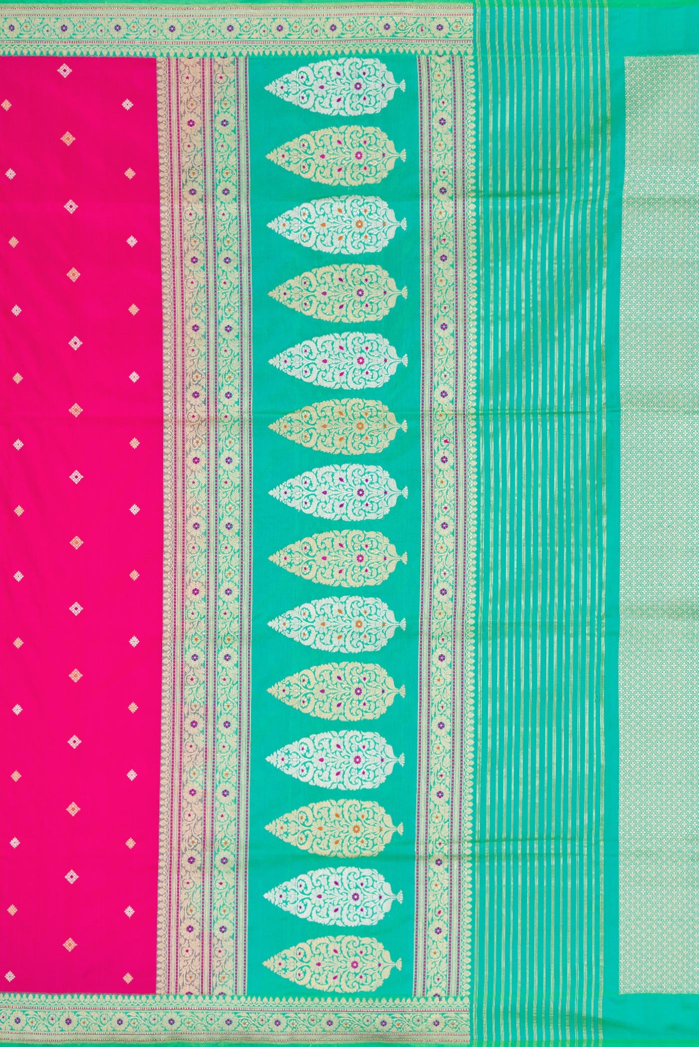 Close up image of the pallu of Pink Dual Tone Banarasi Silk Saree with Zari Butta on the body and Zari Border. 