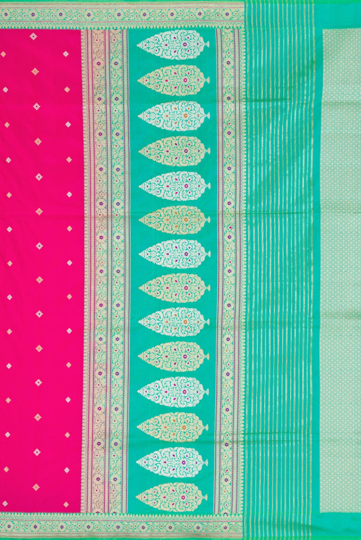 Close up image of the pallu of Pink Dual Tone Banarasi Silk Saree with Zari Butta on the body and Zari Border. 