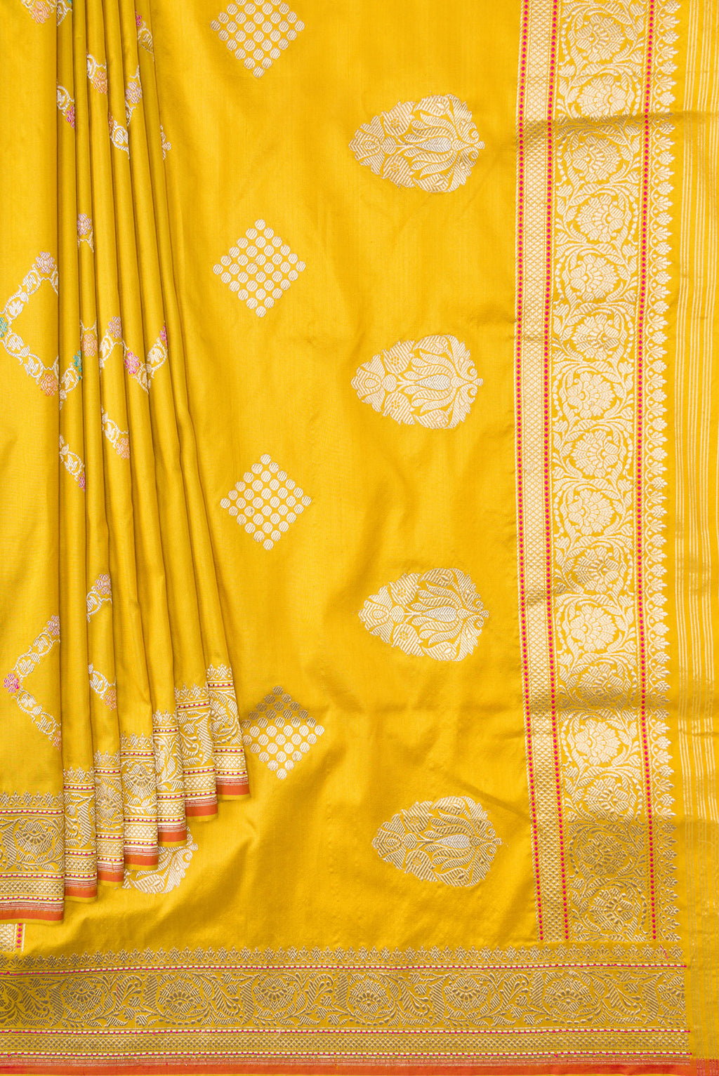 Pleats and pallu of Mehandi Green Dual Tone Banarasi Silk Saree with Zari Butta on the body and Zari Border. 