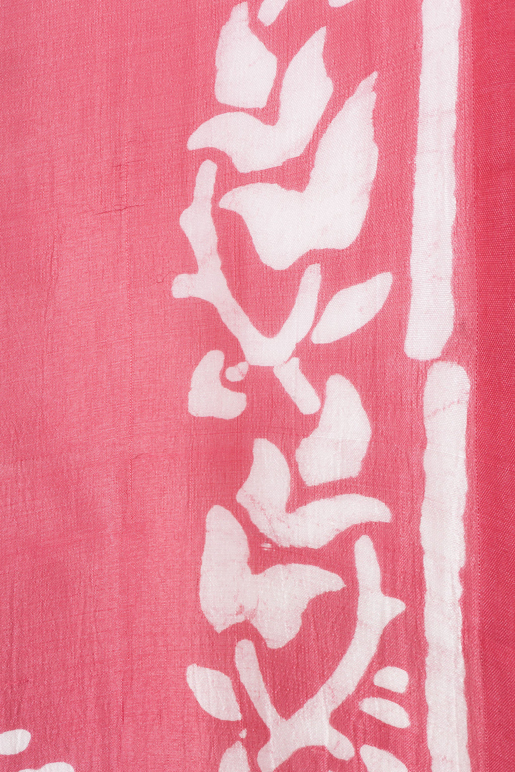 Border image of Pink Dual Tone Tussar Silk Saree with Printed design on the body and Printed Border. 