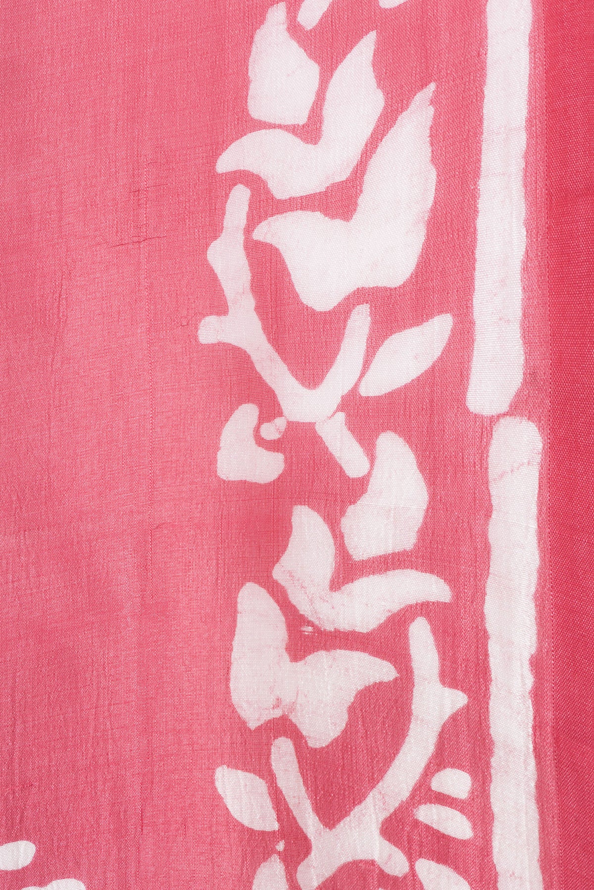 Border image of Pink Dual Tone Tussar Silk Saree with Printed design on the body and Printed Border. 