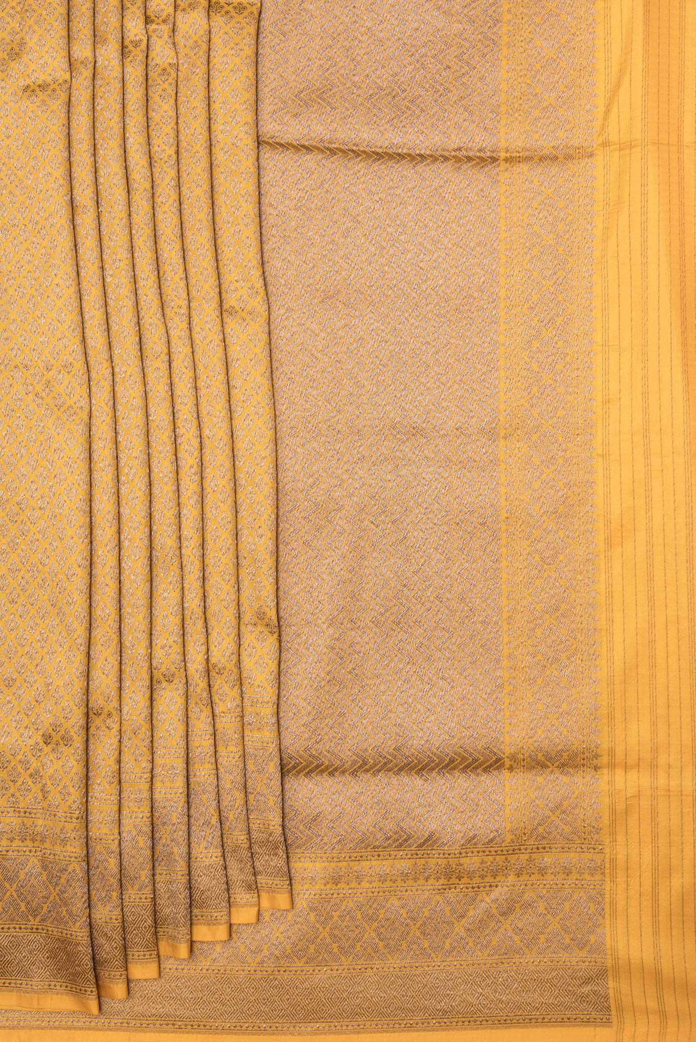Pleats and pallu of Yellow Dual Tone Banarasi Silk Saree with Zari Brocade on the body and Zari Border. 