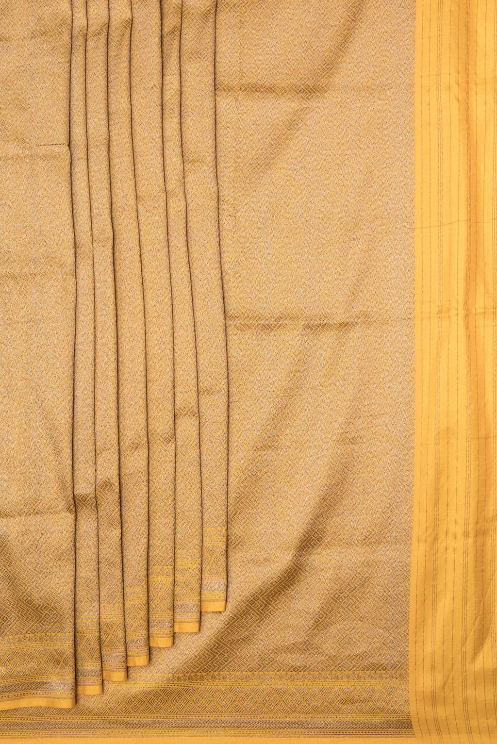 Pleats and pallu of Yellow Dual Tone Banarasi Silk Saree with Zari Brocade on the body and Zari Border. 