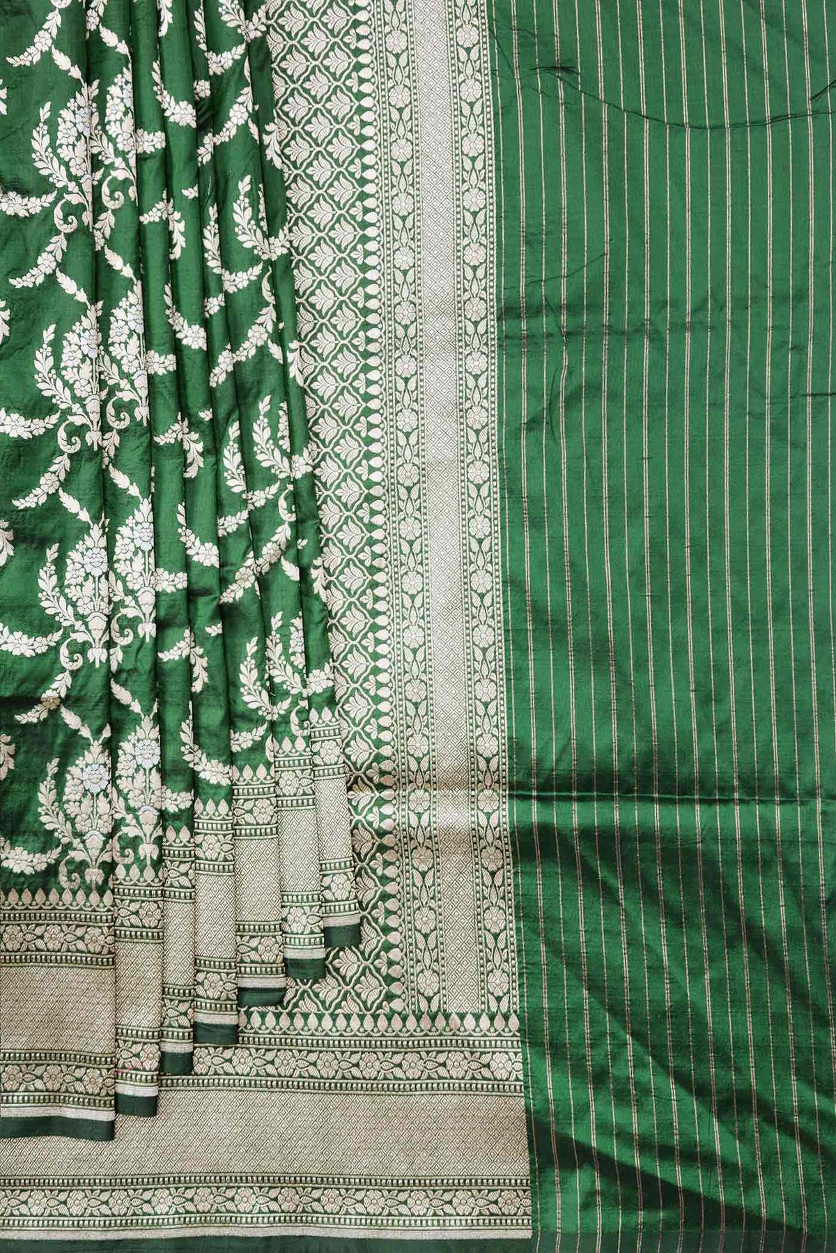 Pleats and pallu of Green Dual Tone Banarasi Silk Saree with Zari Brocade on the body and Zari Border