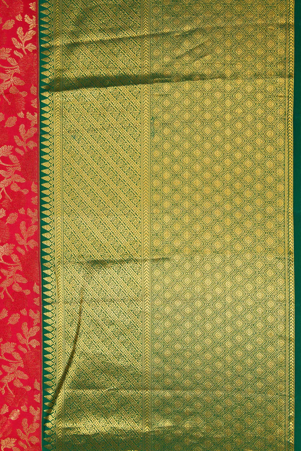 Border image of Red Dual Tone Kanchipuram Silk Saree with Zari Brocade on the body and Zari Border. 
